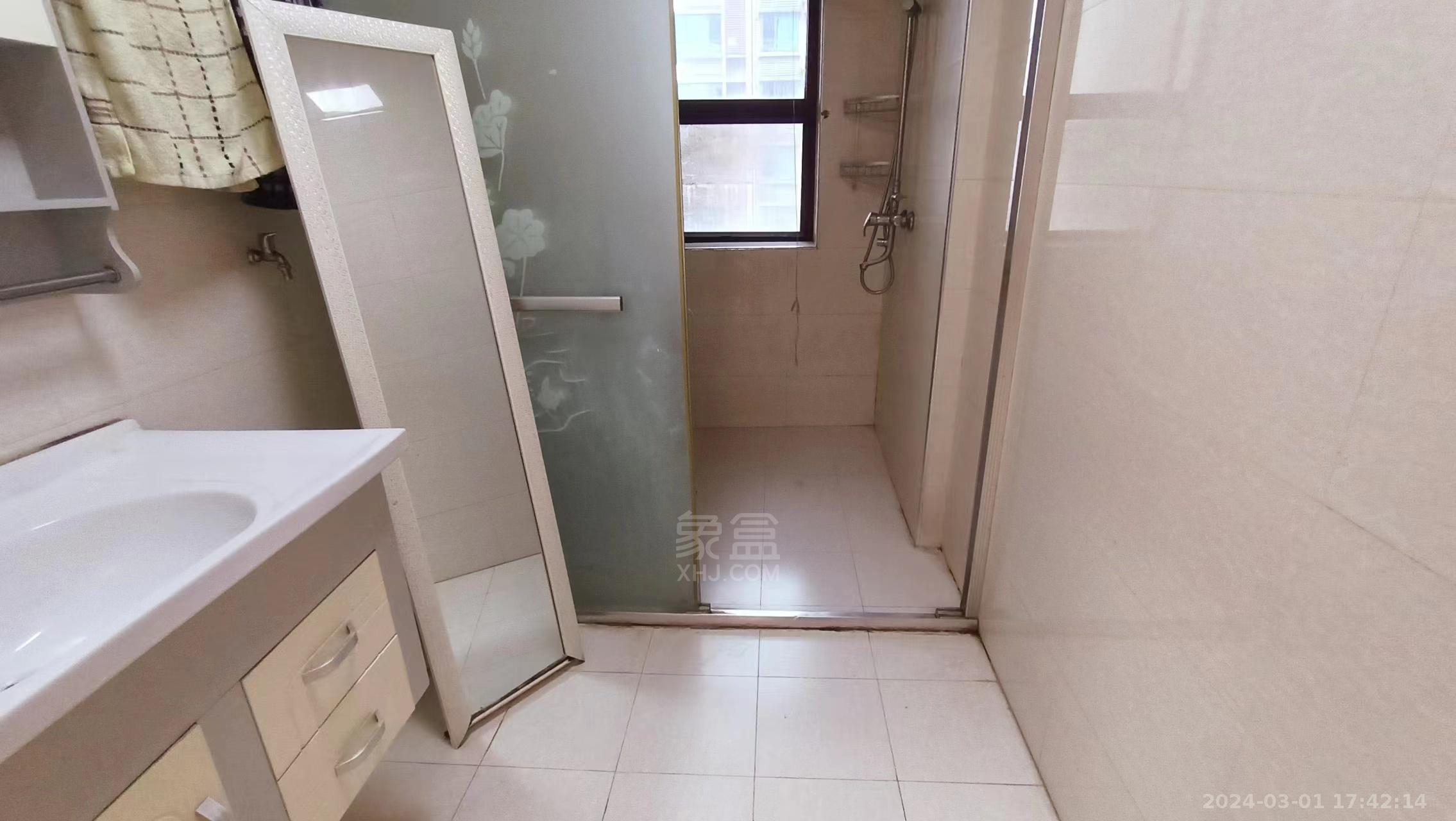 水岸花城(翠堤湾) 3室2厅2卫 1750.00元/月 水岸花城(翠堤湾) 3室2厅2卫 1750.00元/月室内图