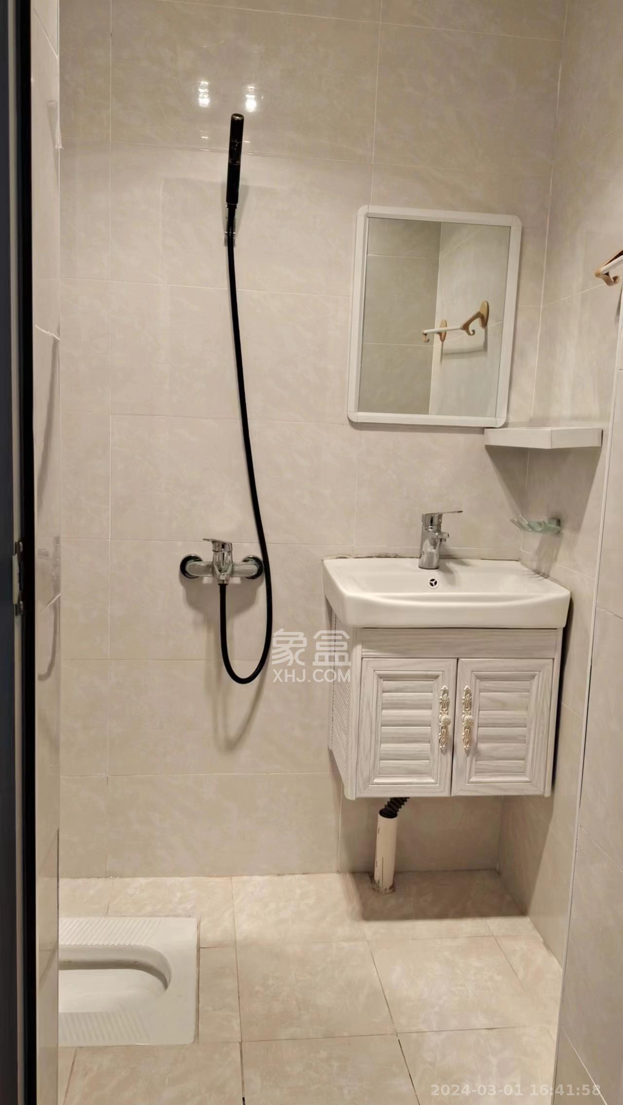 崇文阁（省教育厅宿舍）  4室2厅2卫   3800.00元/月室内图