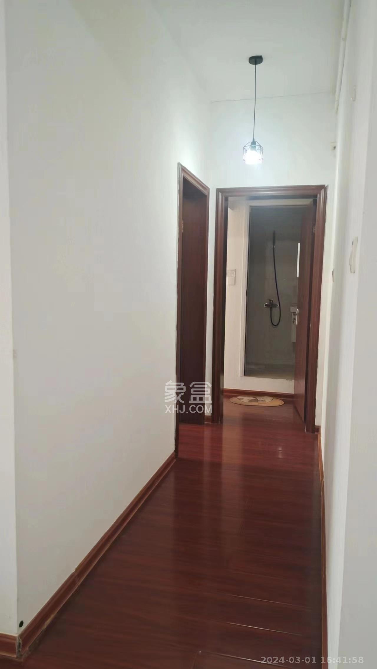崇文阁（省教育厅宿舍）  4室2厅2卫   3800.00元/月室内图