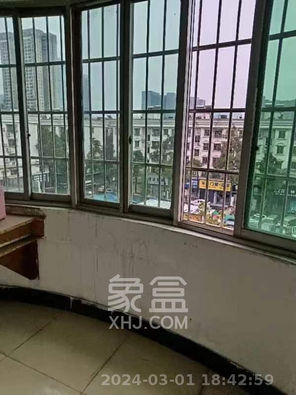 马王堆陶瓷建材新城  5室2厅1卫   2100.00元/月室内图