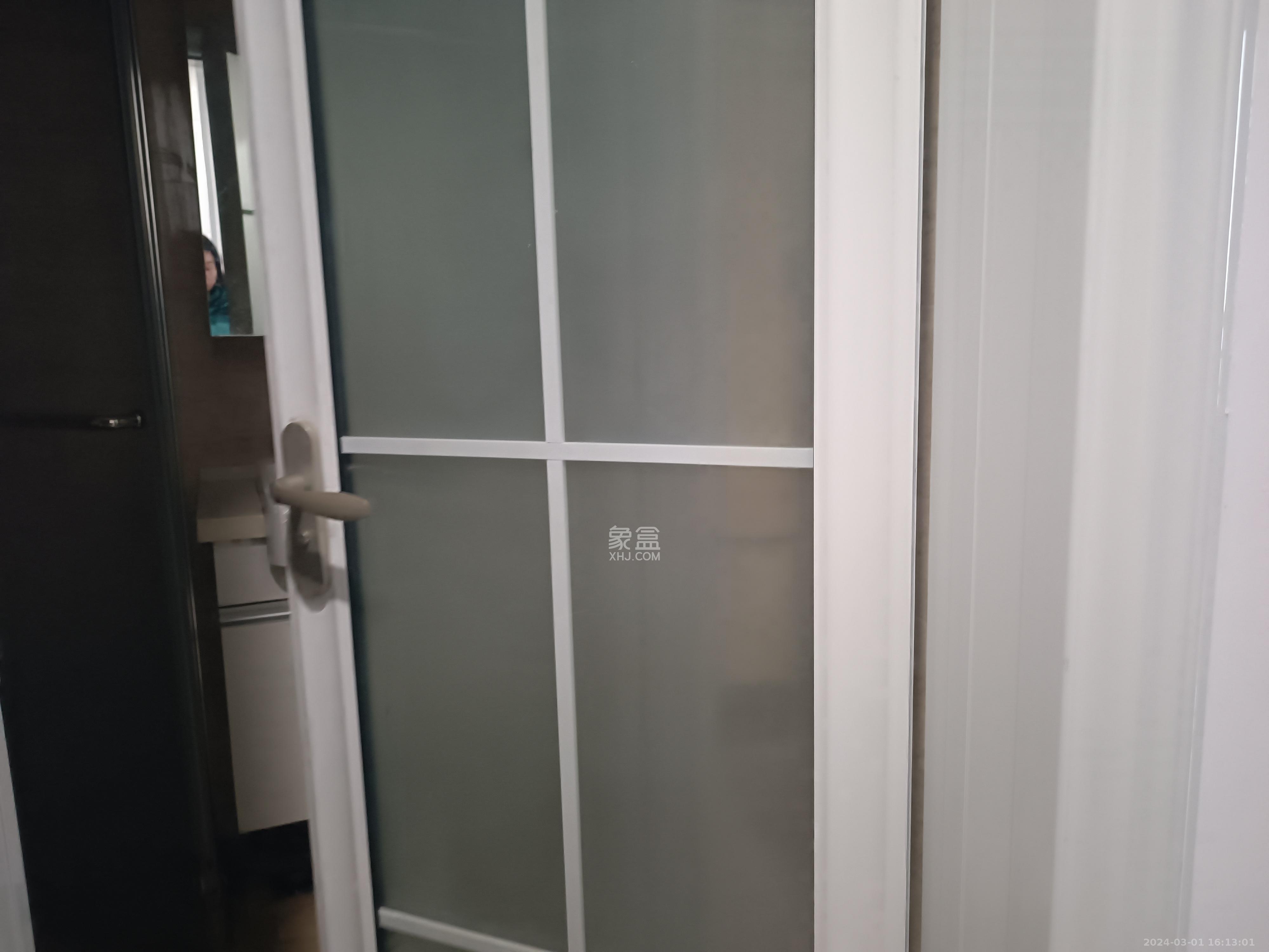 绿地之窗  1室1厅1卫   1200.00元/月室内图