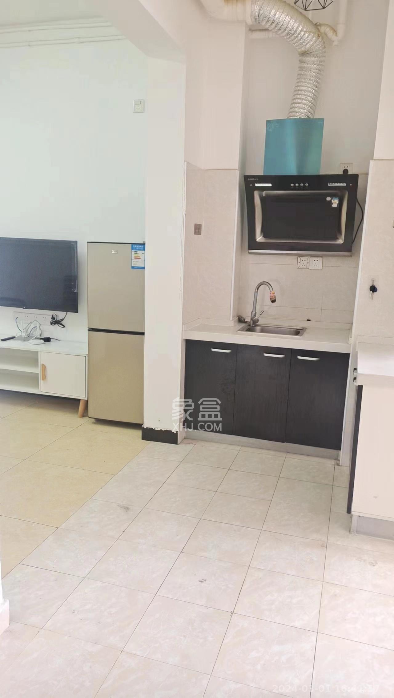 崇文阁（省教育厅宿舍）  4室2厅2卫   3800.00元/月室内图