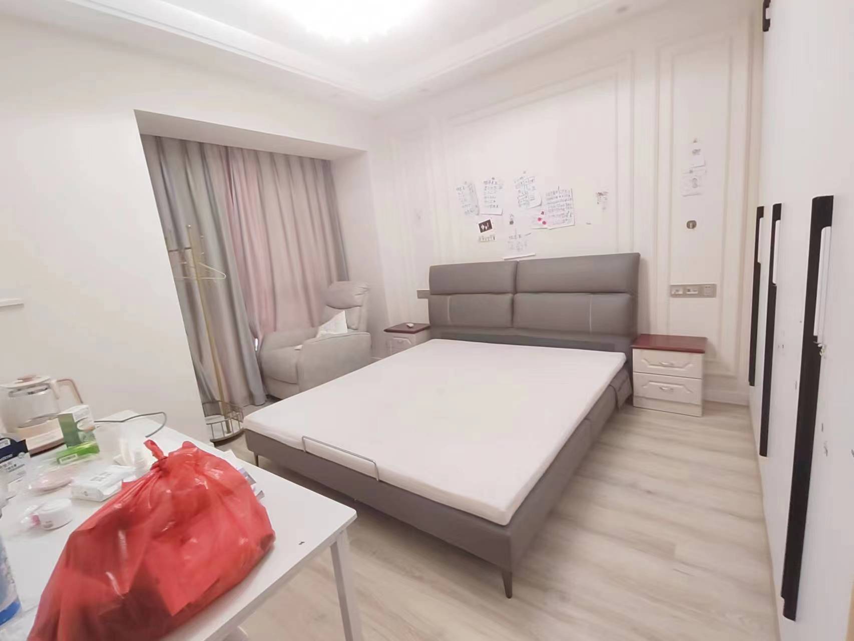 中天会展城B区  3室2厅2卫   3500.00元/月室内图1