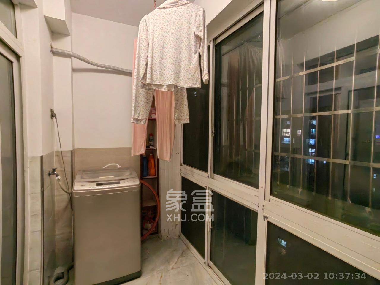 中悦领秀金都  4室2厅2卫   2400.00元/月室内图