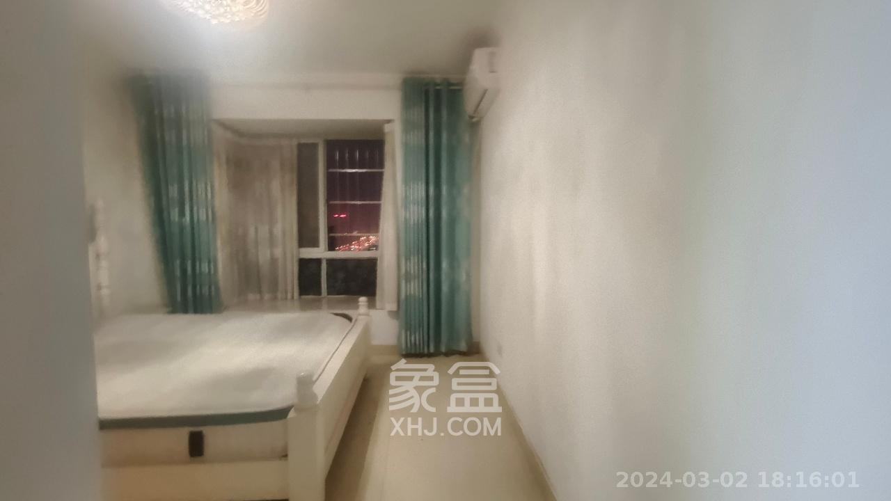 博雅湘水湾  3室2厅2卫   2000.00元/月室内图
