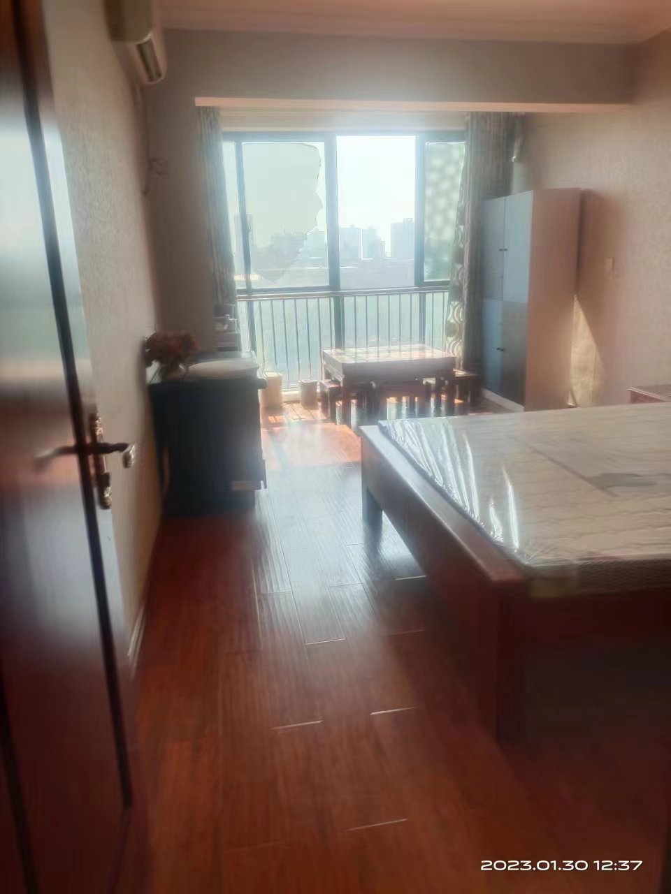 名仕华府  3室2厅2卫   2200.00元/月室内图