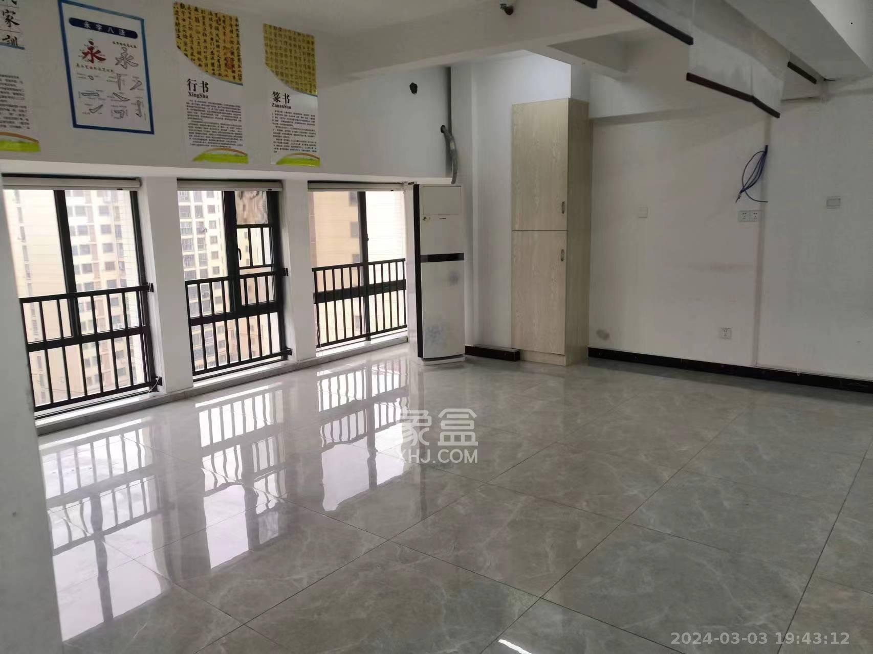 中建芙蓉嘉苑  1室1厅1卫   2800.00元/月室内图