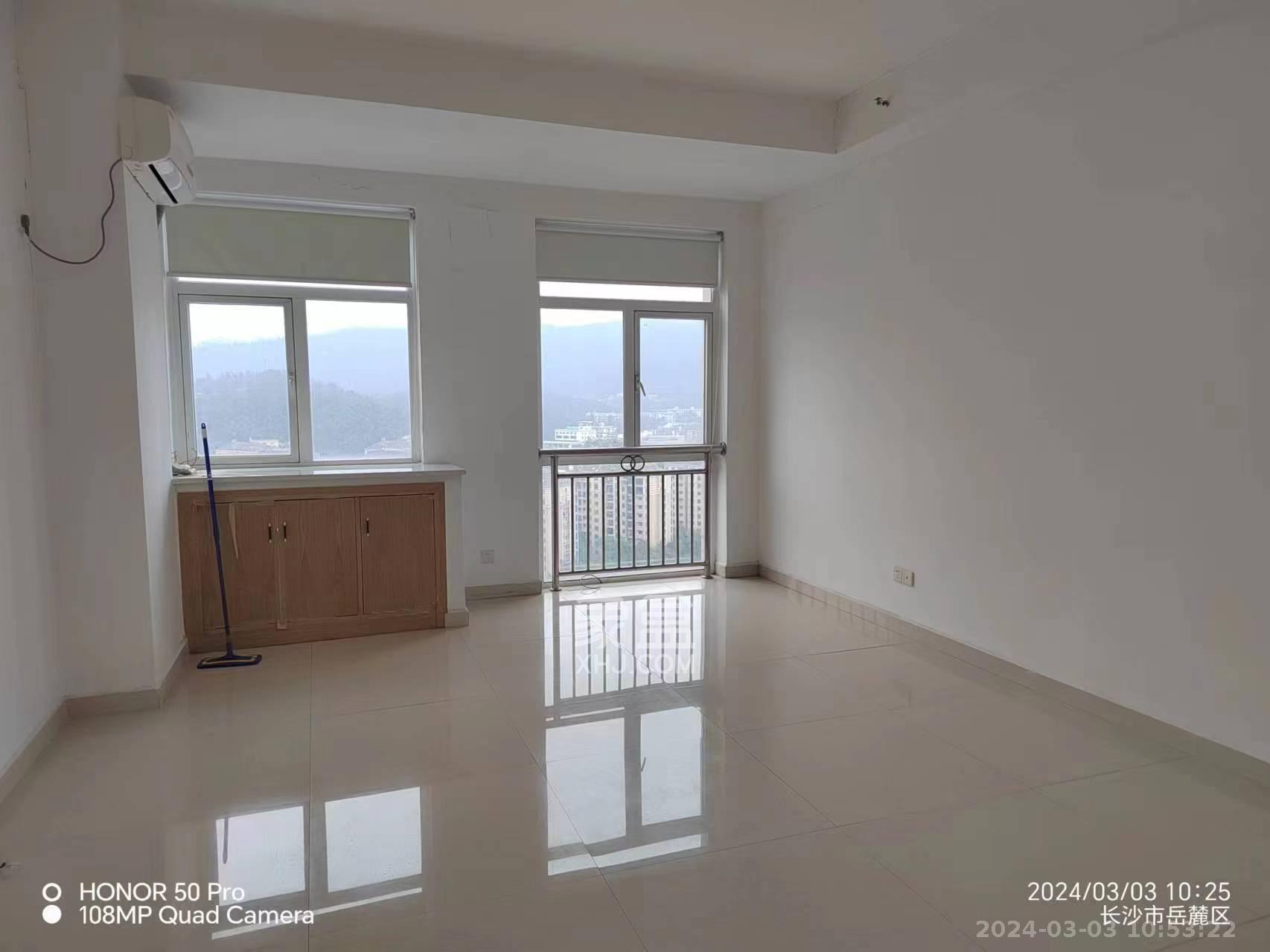 公园道  1室1厅1卫   1750.00元/月室内图1