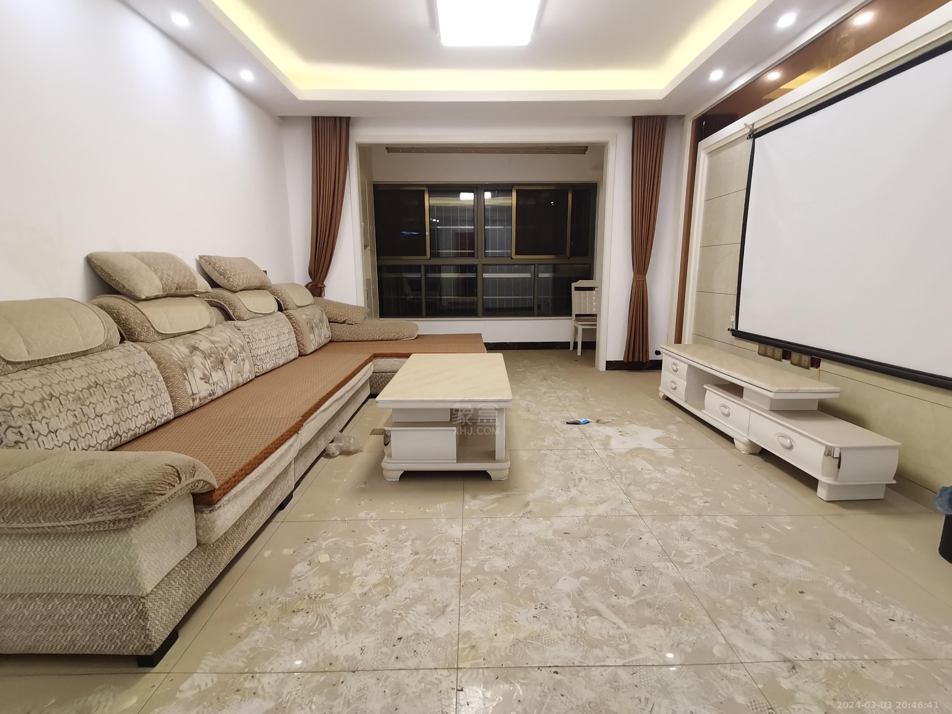 凯风珑城 3室2厅2卫 1500.00元/月 凯风珑城 3室2厅2卫 1500.00元/月室内图