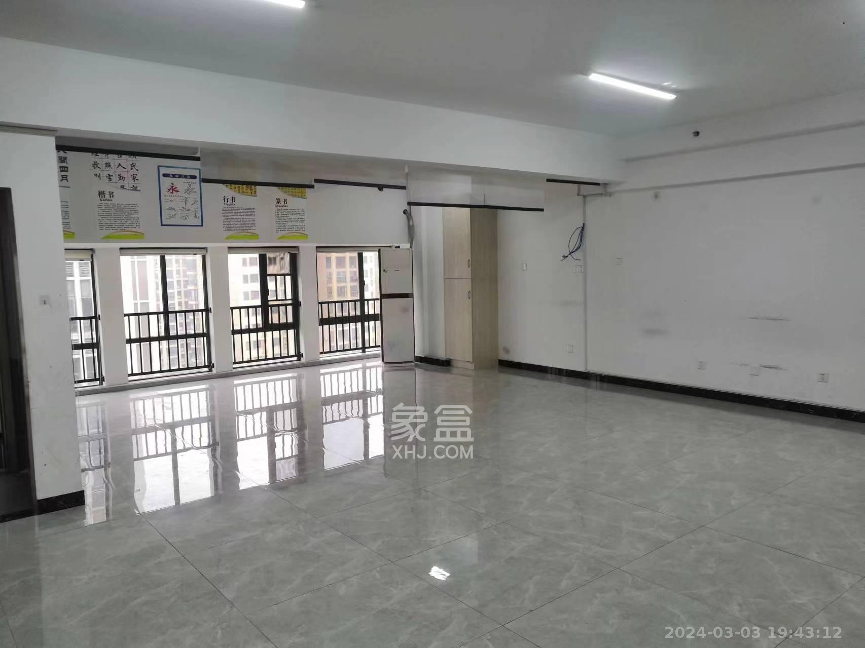 中建芙蓉嘉苑  1室1厅1卫   2800.00元/月室内图1