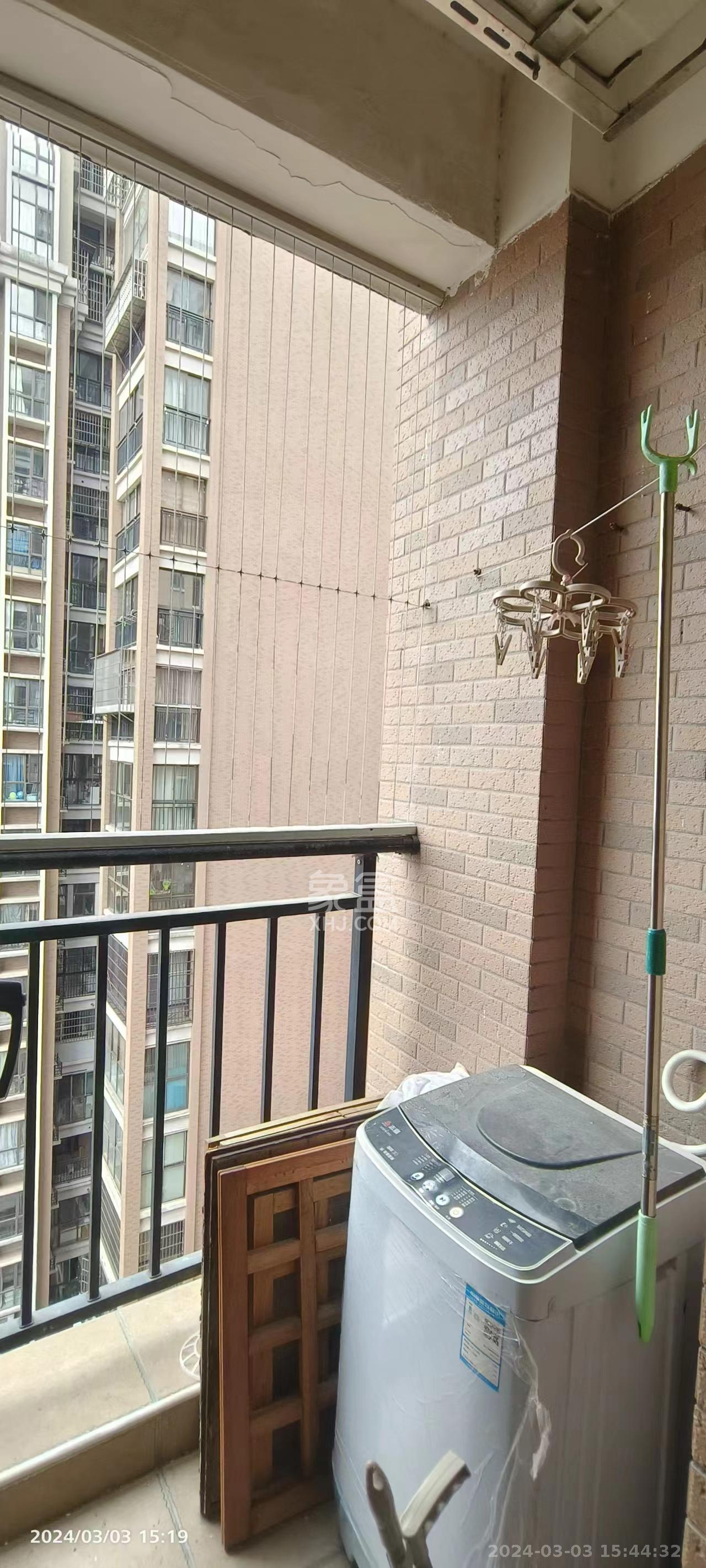 水岸世景  1室1厅1卫   1000.00元/月室内图