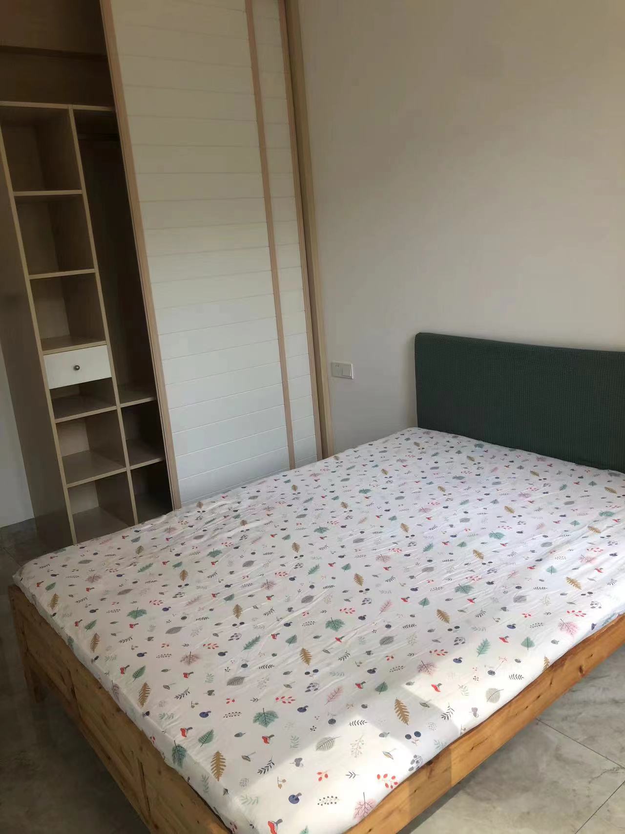 美的林城时代  3室2厅2卫   4000.00元/月室内图