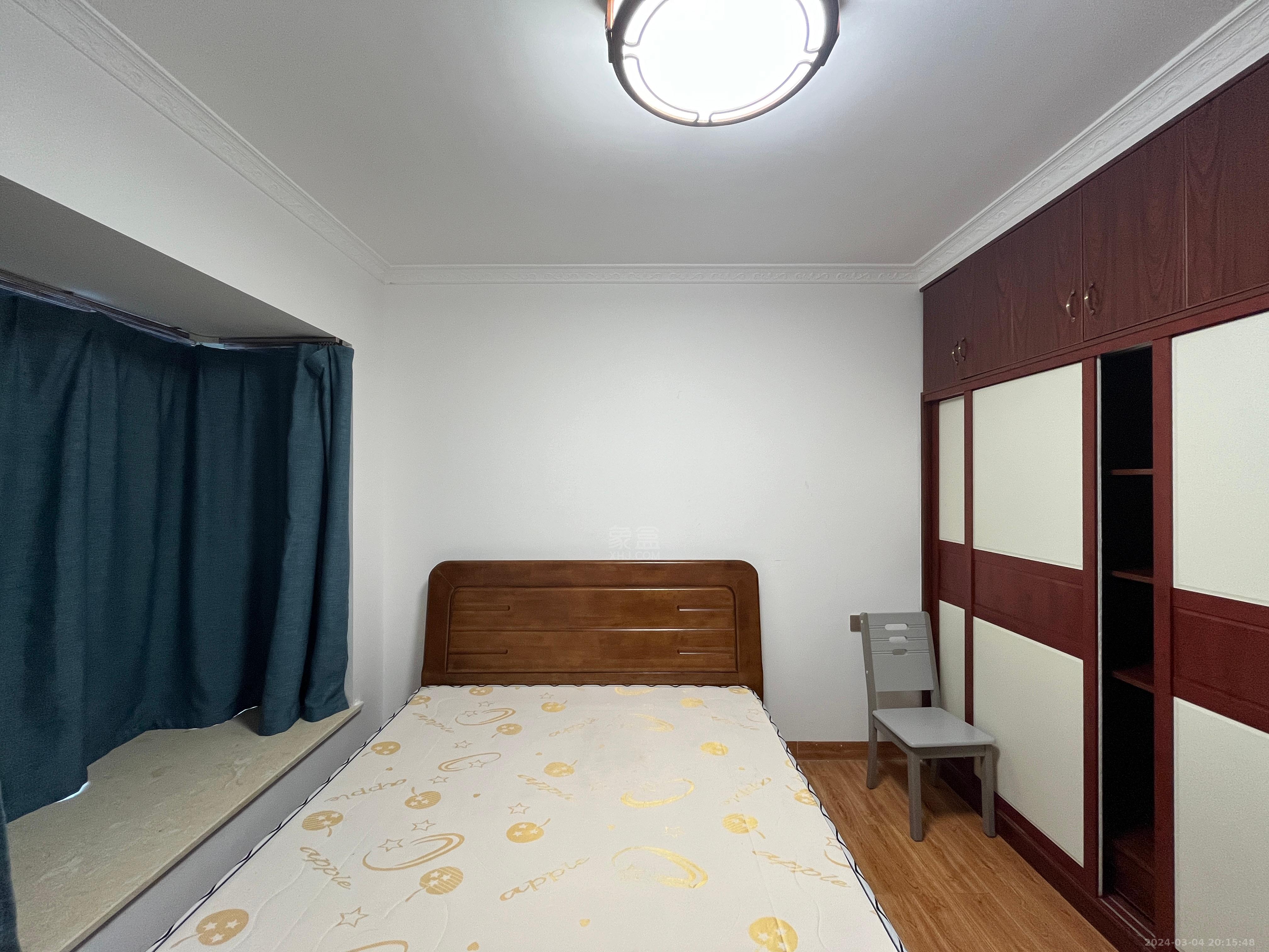 山水洲城华晨第一城  3室2厅2卫   2300.00元/月室内图