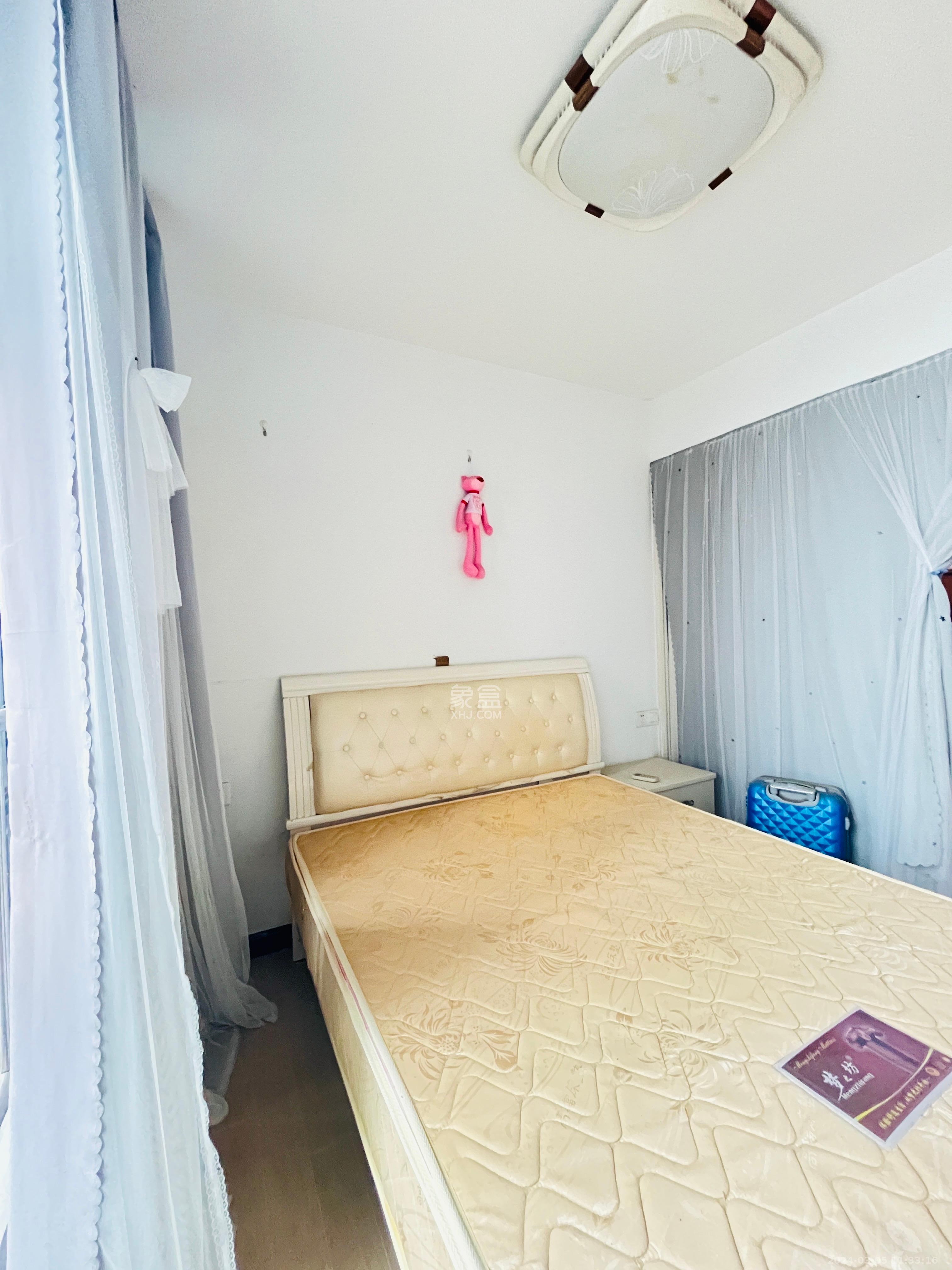 才子佳郡  1室1厅1卫   1200.00元/月室内图