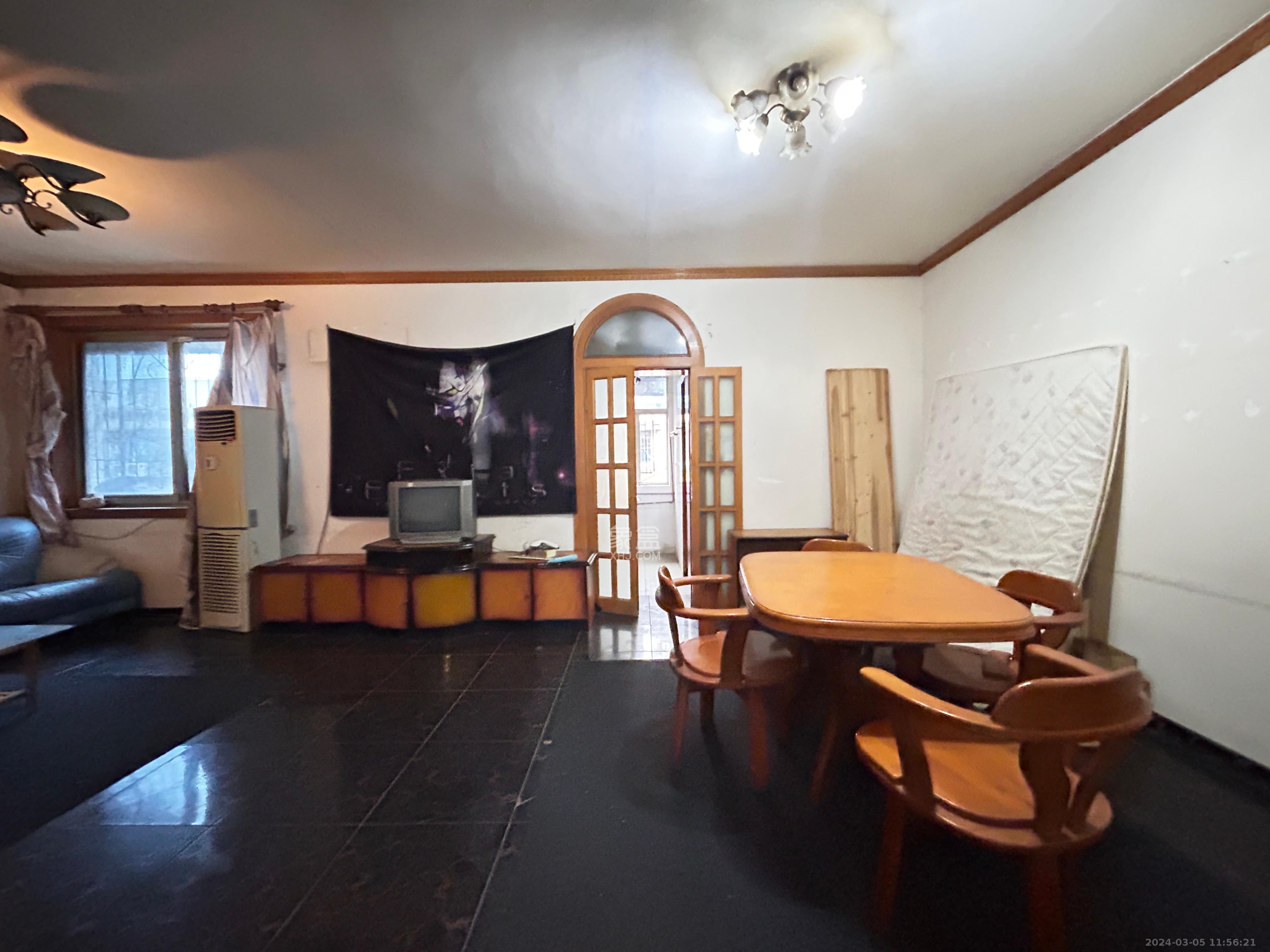 体育局宿舍  2室1厅1卫   1500.00元/月室内图