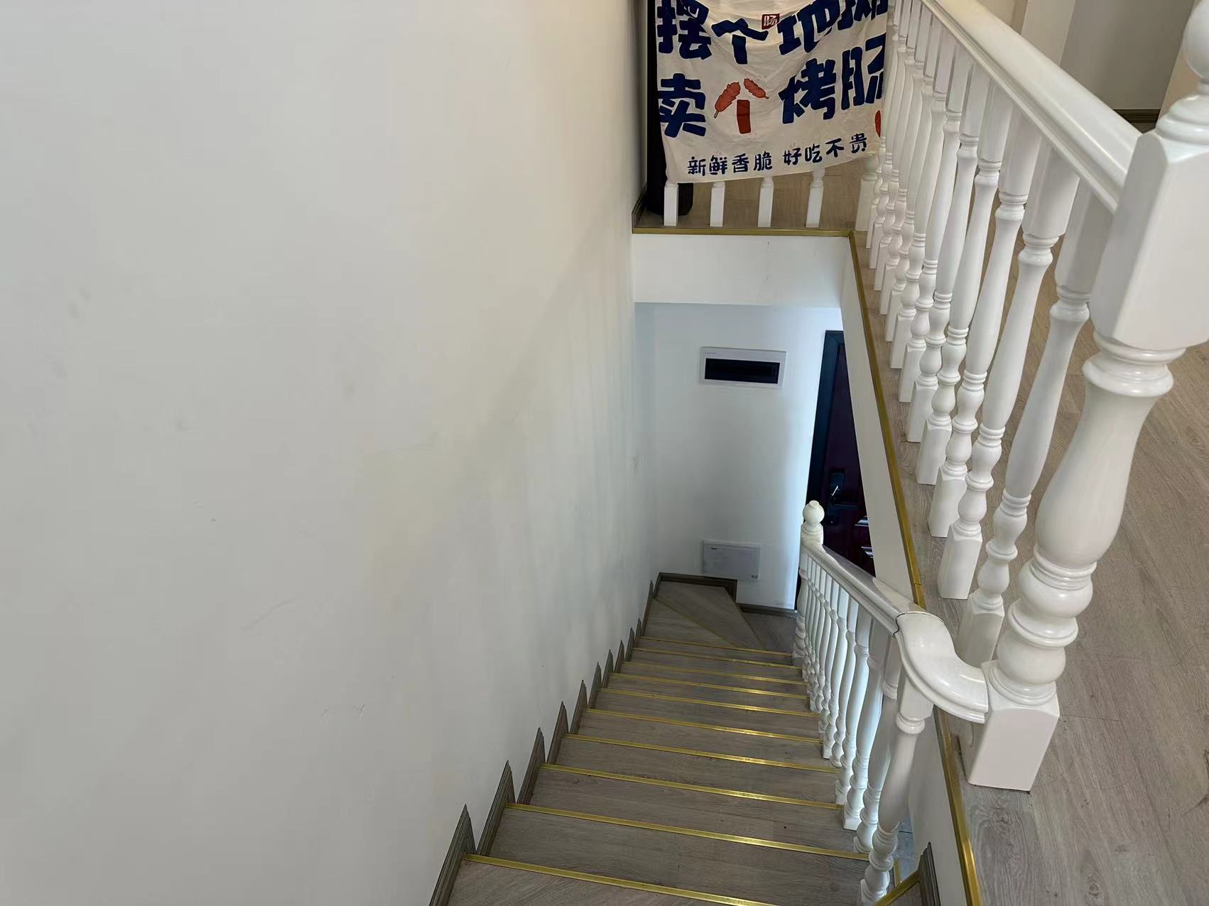 阳光城启航中心  1室1厅1卫   2200.00元/月室内图