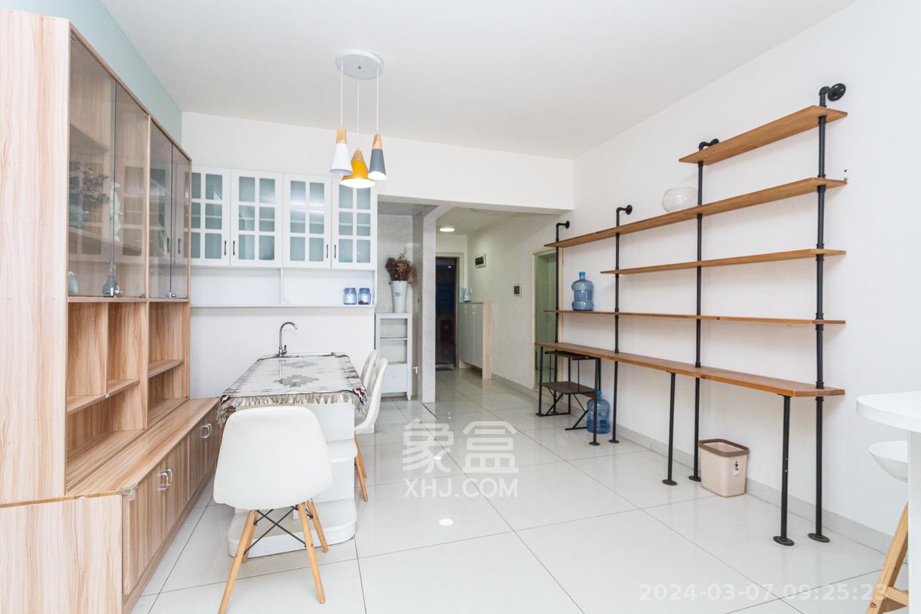 山与墅  3室2厅1卫   1800.00元/月室内图