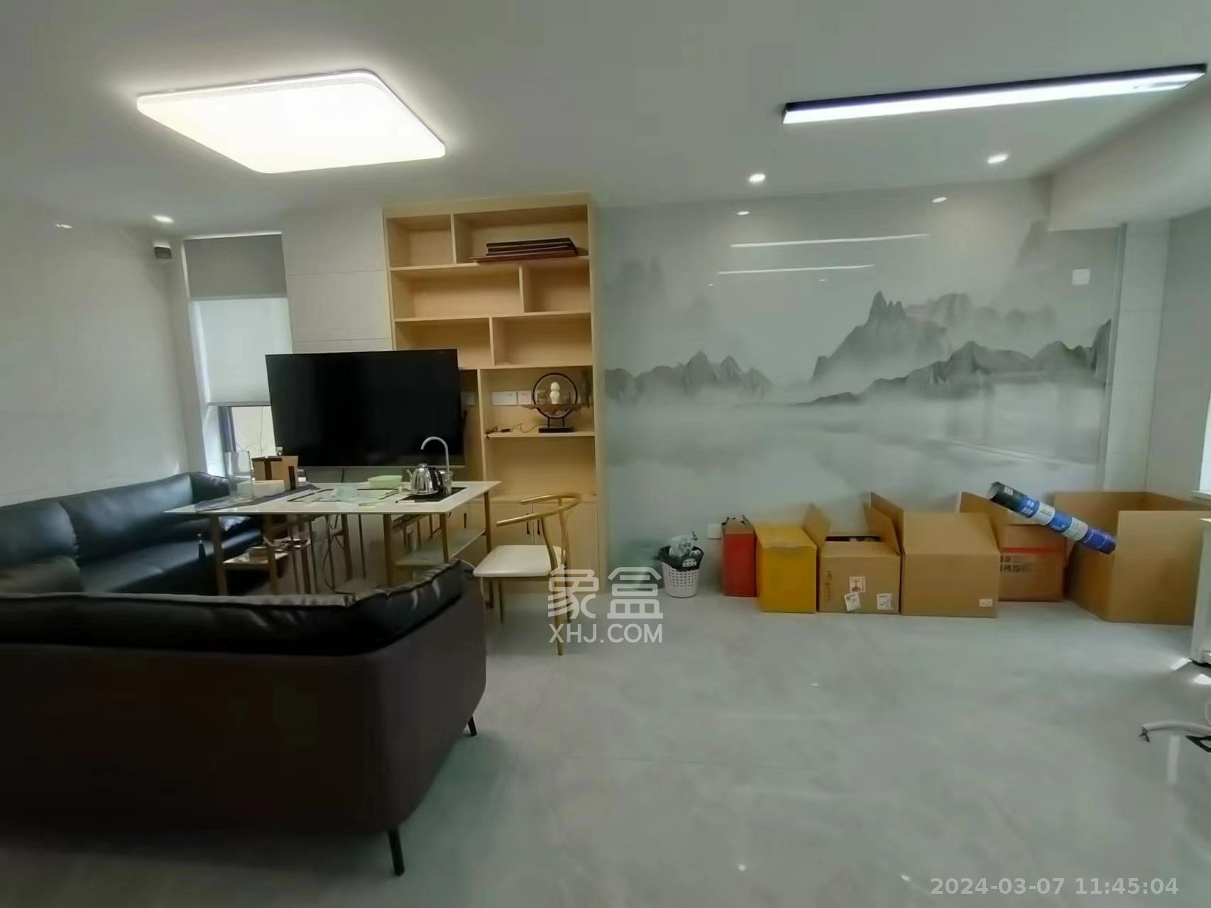 永宏万家里  5室3厅3卫   8800.00元/月室内图