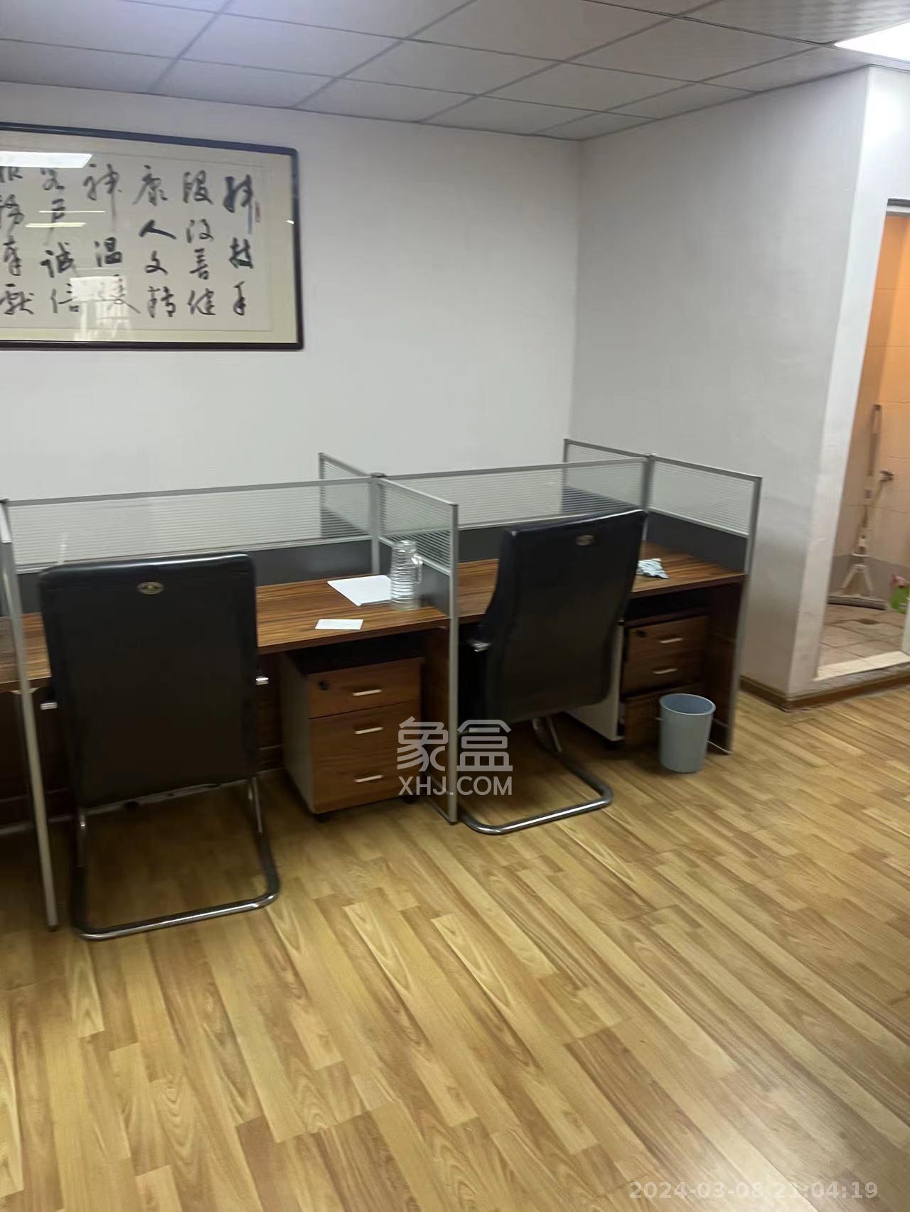 上城星座  3室2厅1卫   2600.00元/月室内图