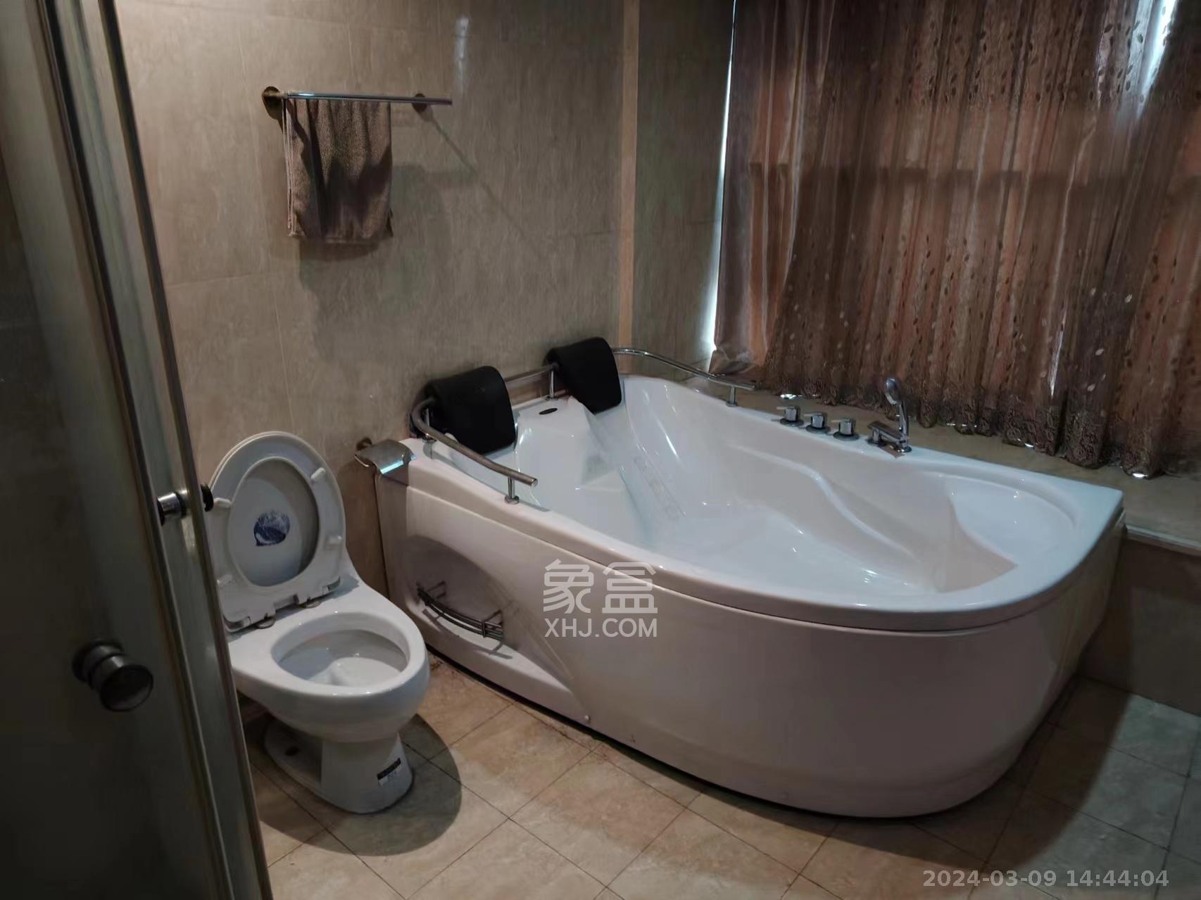 恒大名都  4室2厅3卫   4200.00元/月室内图