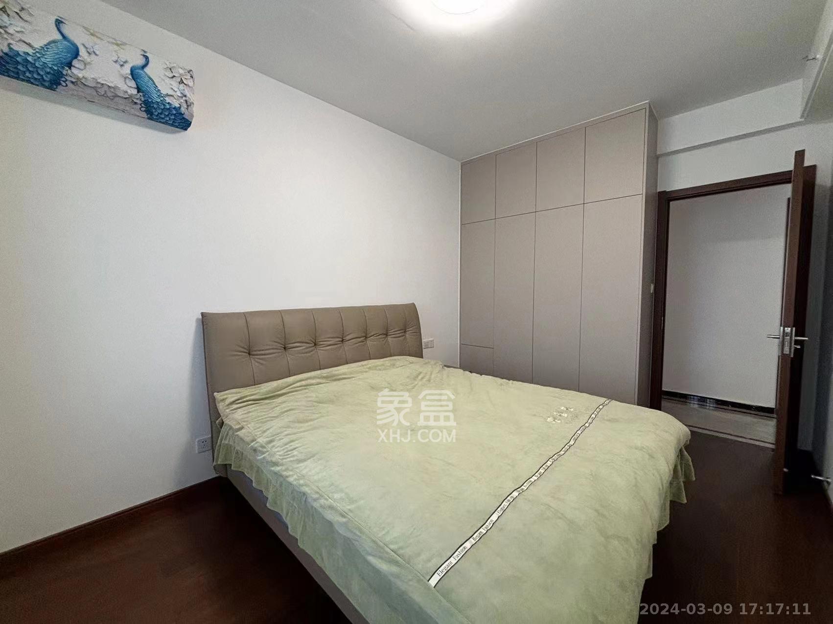 万润滨江天著  3室2厅2卫   3800.00元/月室内图