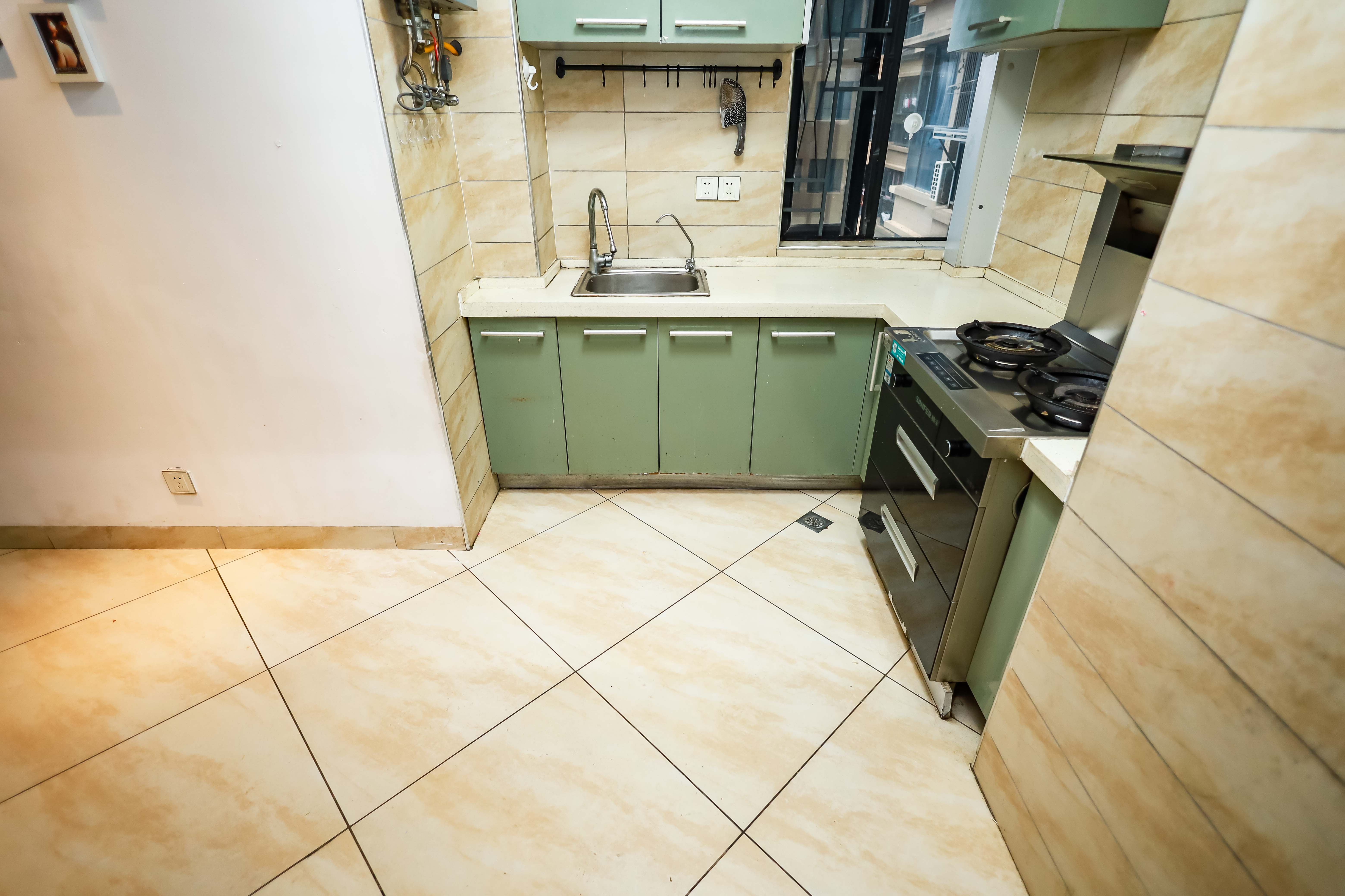 永祺西京 2室2厅1卫 100.0万 永祺西京 2室2厅1卫 100.0万厨房