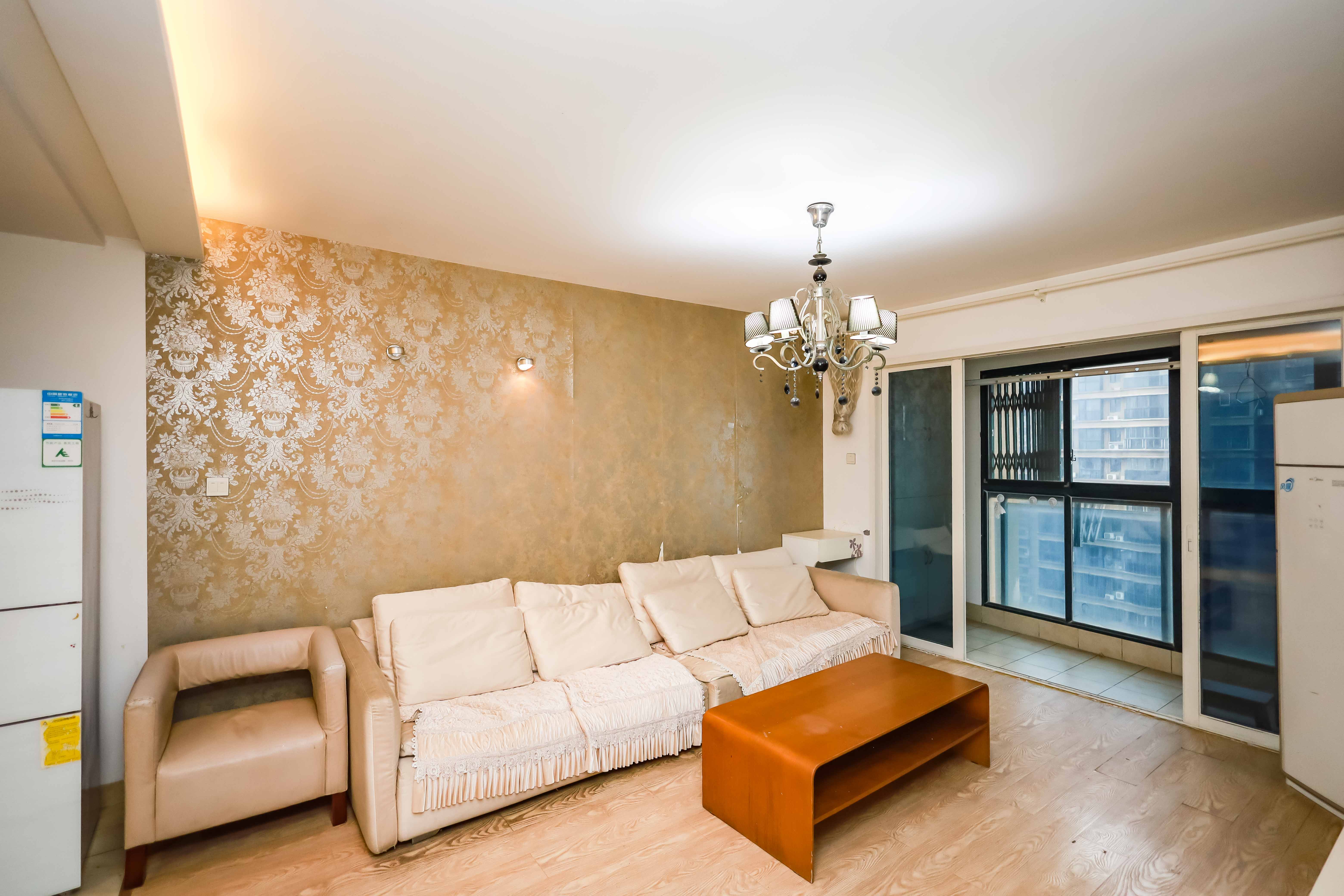 永祺西京 2室2厅1卫 100.0万 永祺西京 2室2厅1卫 100.0万客厅