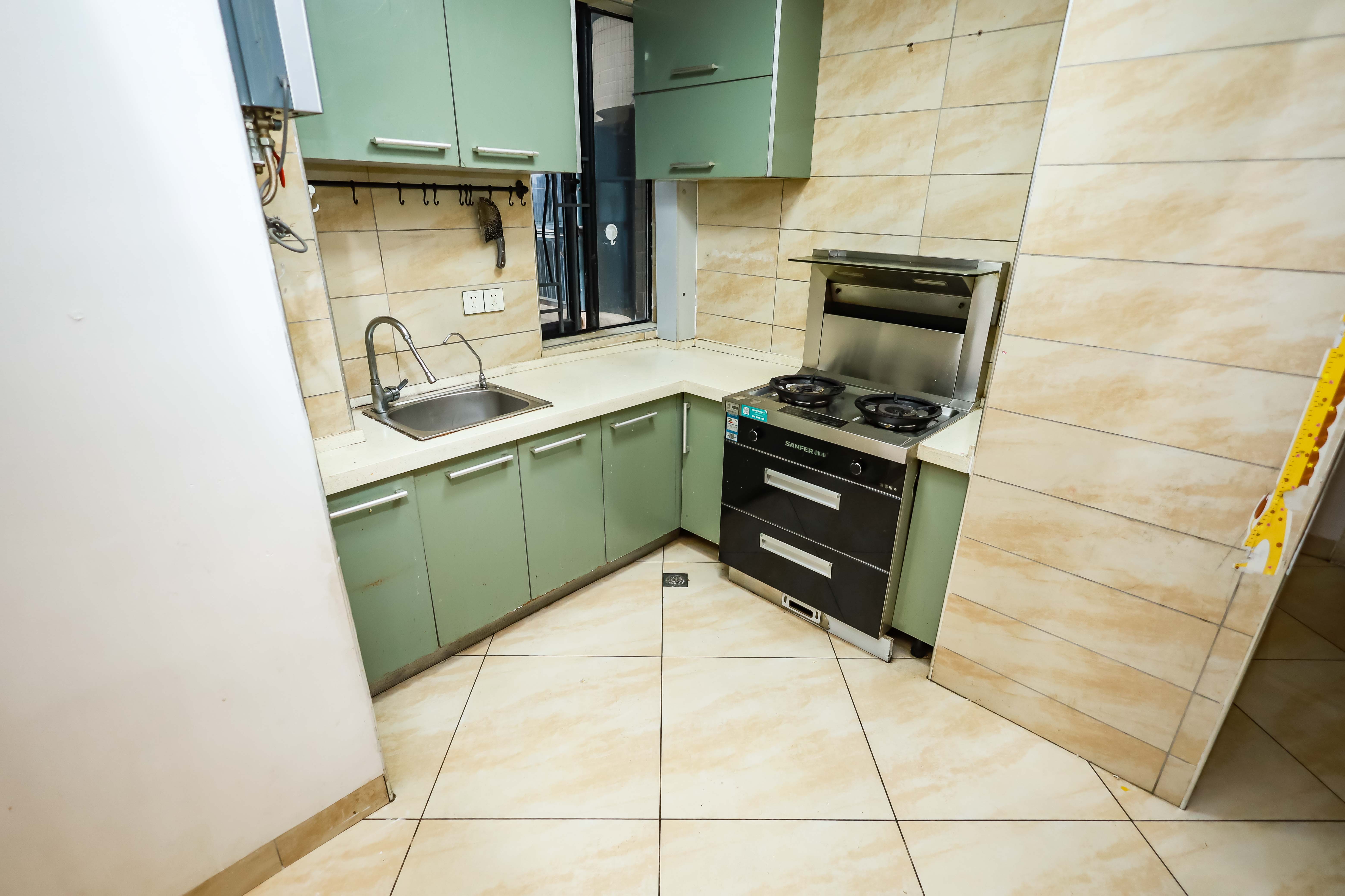 永祺西京 2室2厅1卫 100.0万 永祺西京 2室2厅1卫 100.0万厨房