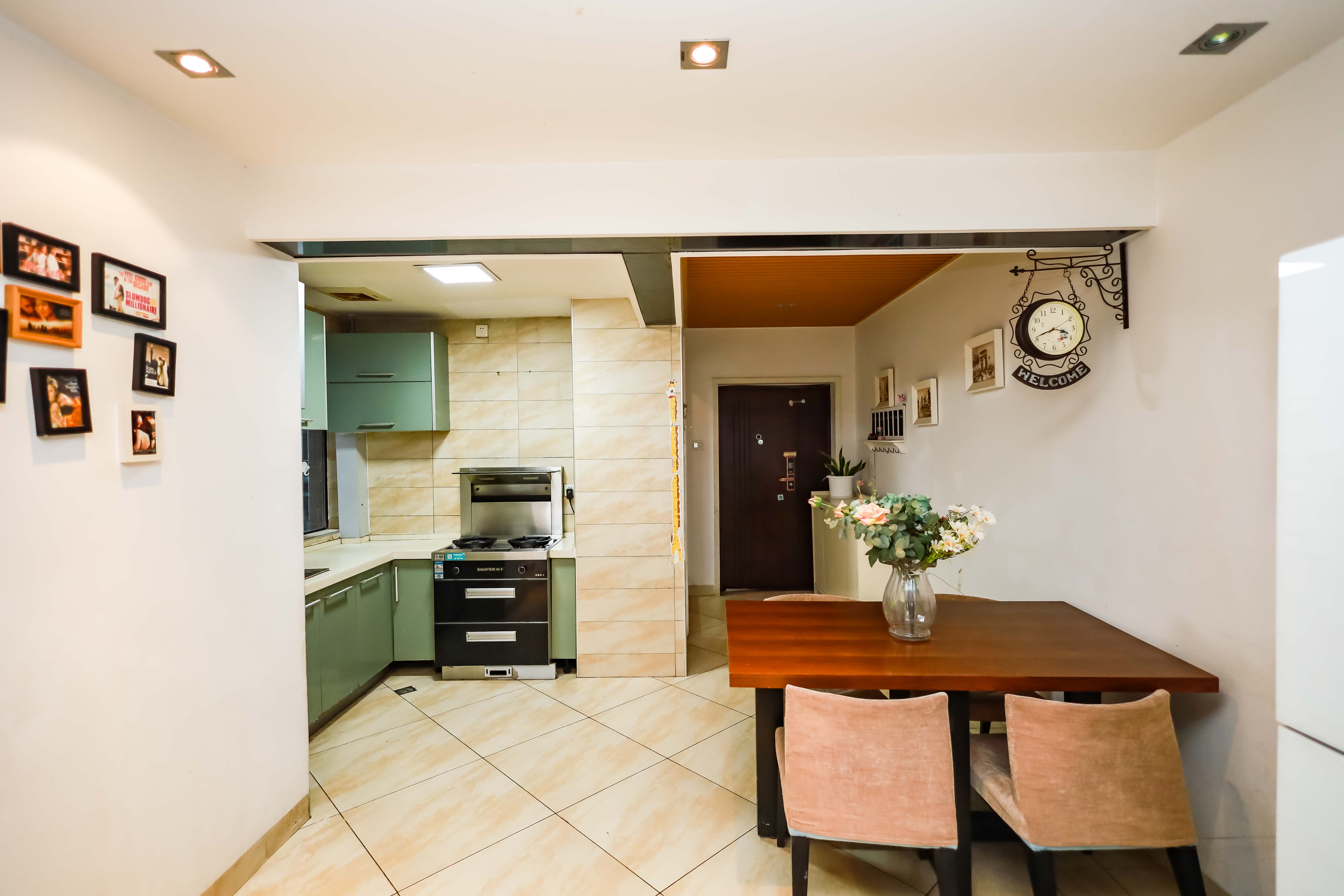 永祺西京 2室2厅1卫 100.0万 永祺西京 2室2厅1卫 100.0万客厅