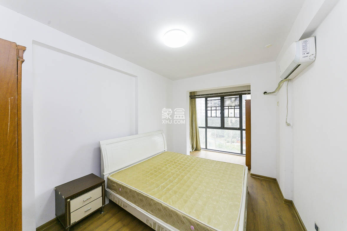 轻盐阳光CEO(轻盐雅苑)(轻奢时代) 3室2厅2卫 100.0万 轻盐阳光CEO(轻盐雅苑)(轻奢时代) 3室2厅2卫 100.0万卧室