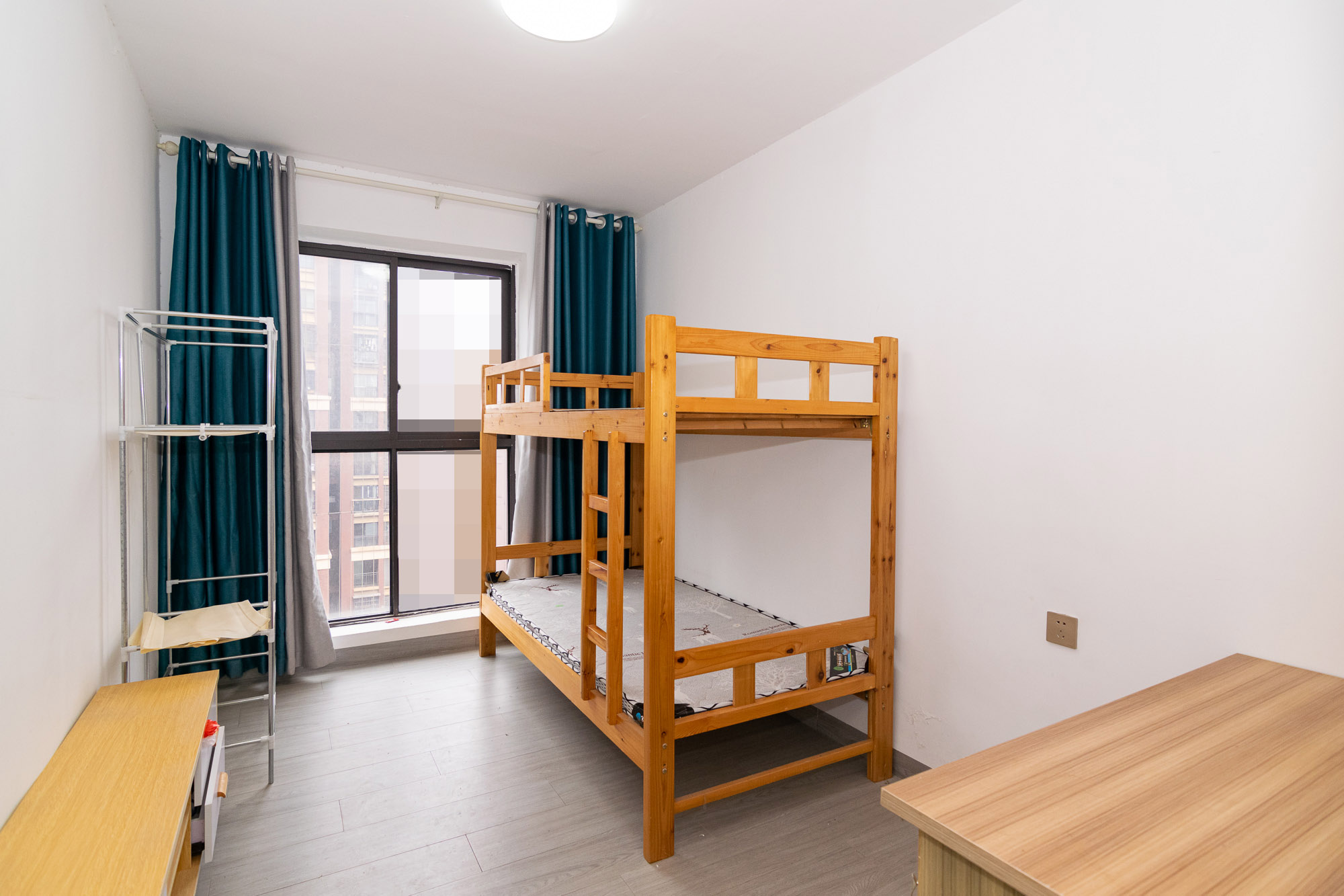 新城国际花都 3室2厅2卫 80.0万 新城国际花都 3室2厅2卫 80.0万卧室