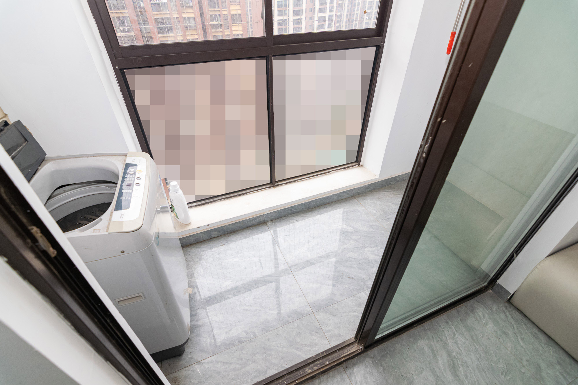 新城国际花都 3室2厅2卫 80.0万 新城国际花都 3室2厅2卫 80.0万阳台