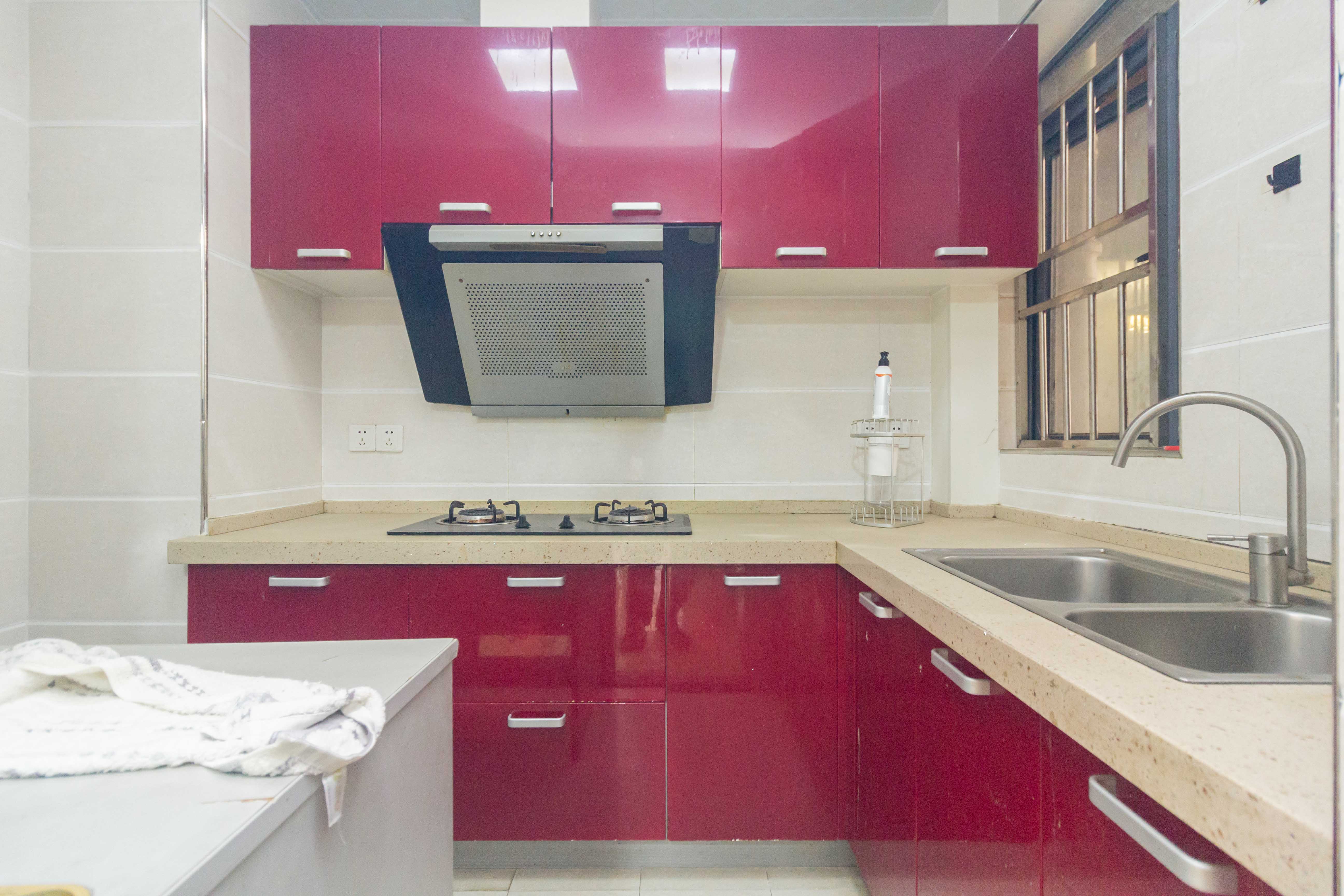 中国铁建国际城二期 3室2厅1卫 41.8万 中国铁建国际城二期 3室2厅1卫 41.8万厨房