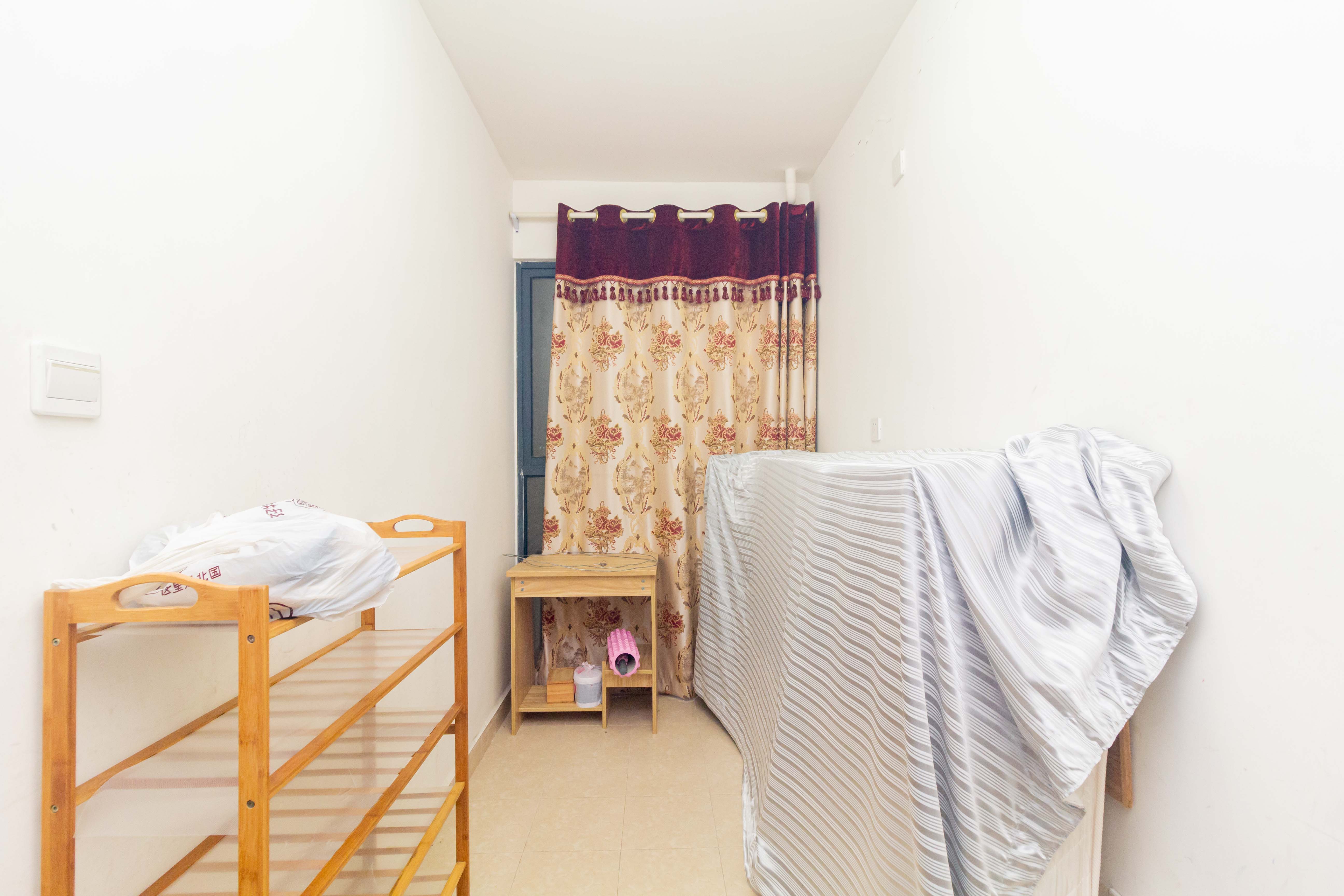 中国铁建国际城二期 3室2厅1卫 41.8万 中国铁建国际城二期 3室2厅1卫 41.8万卧室