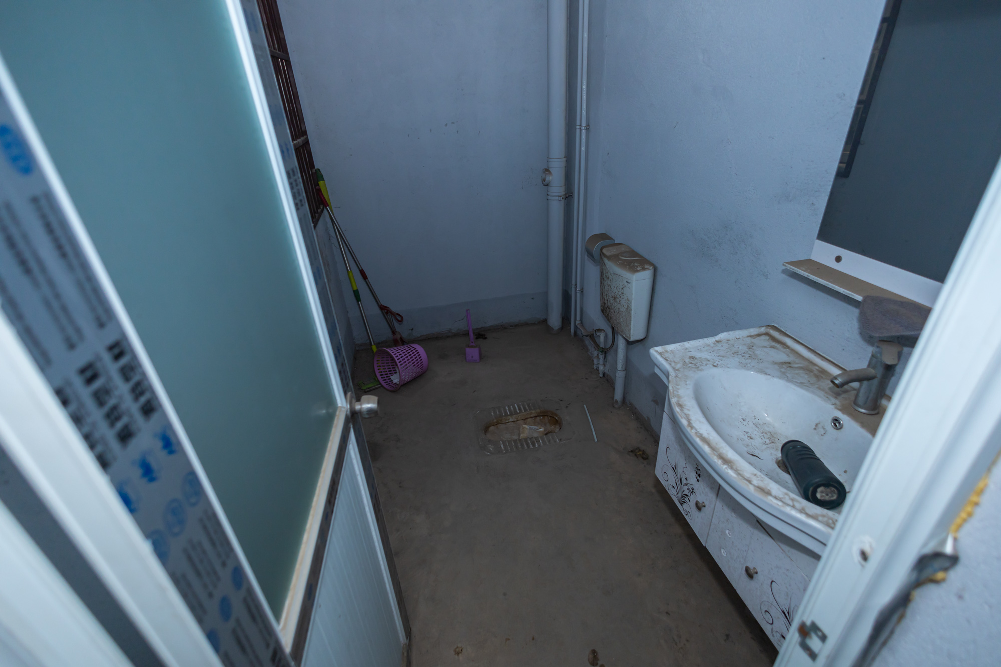 保利香槟国际  5室2厅1卫    306.0万 保利香槟国际  5室2厅1卫    306.0万卫生间