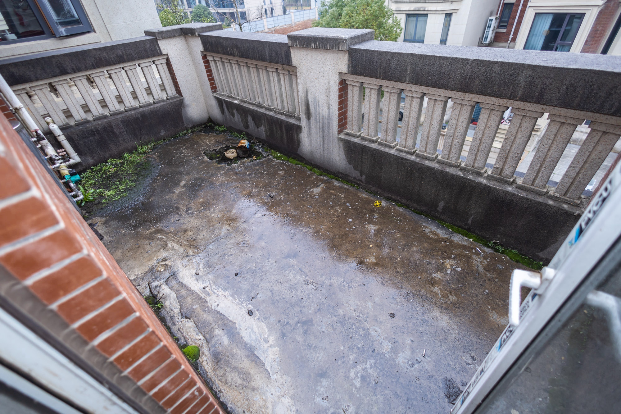 保利香槟国际  5室2厅1卫    306.0万 保利香槟国际  5室2厅1卫    306.0万阳台