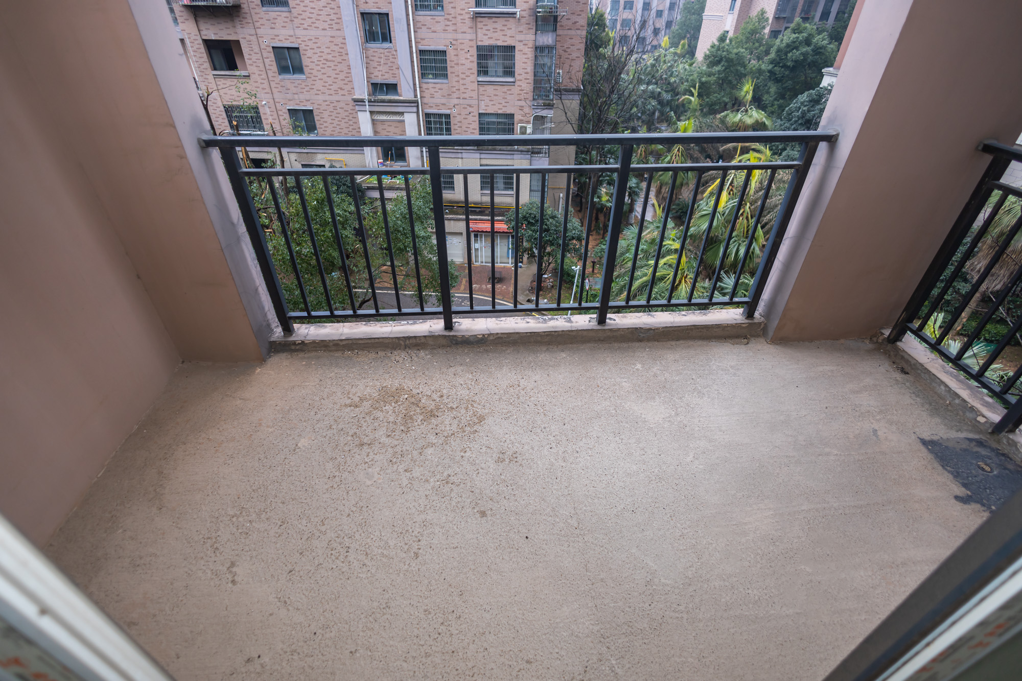 山水湾 3室2厅1卫 112.0万 山水湾 3室2厅1卫 112.0万阳台