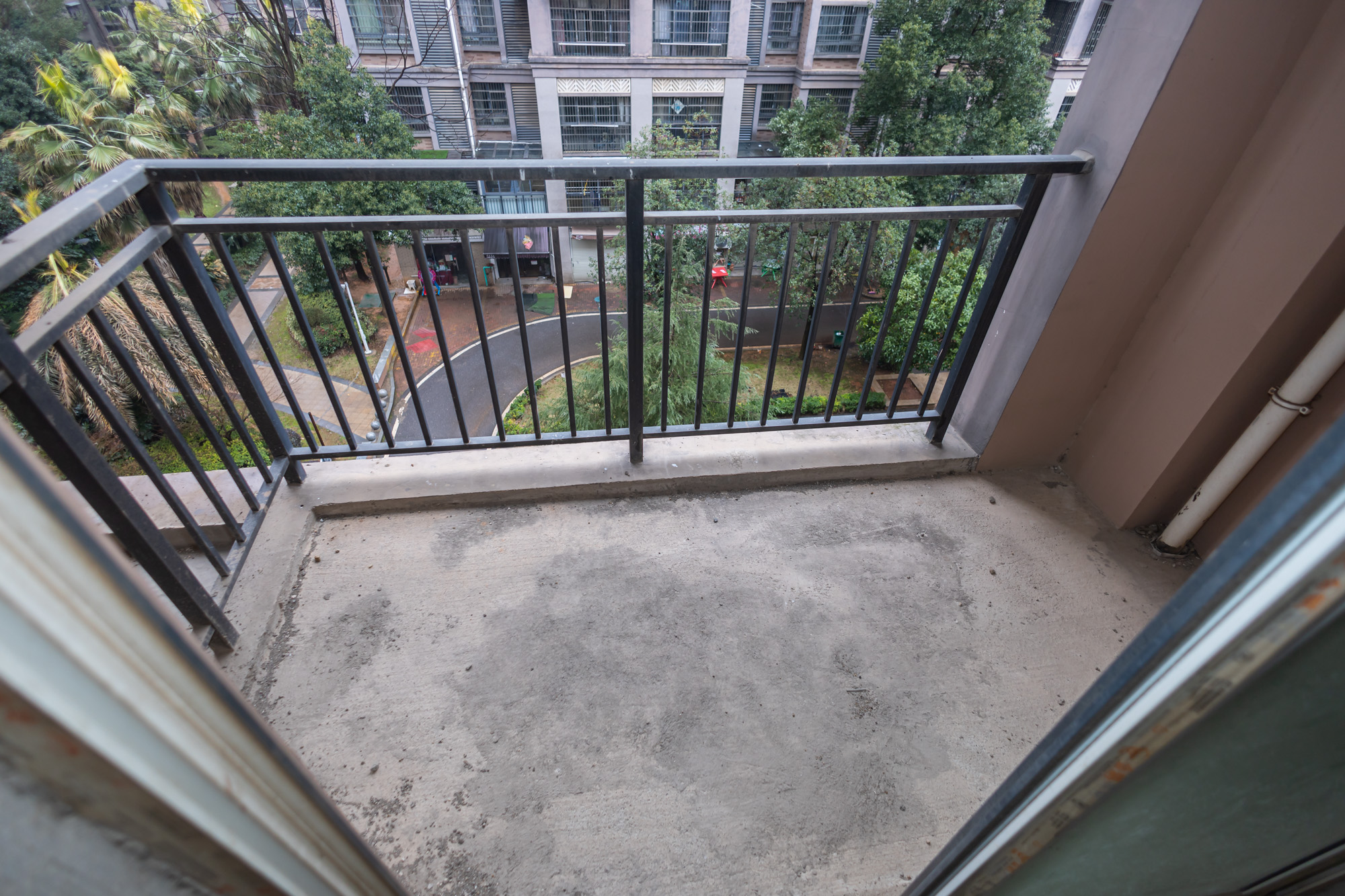 山水湾 3室2厅1卫 112.0万 山水湾 3室2厅1卫 112.0万阳台