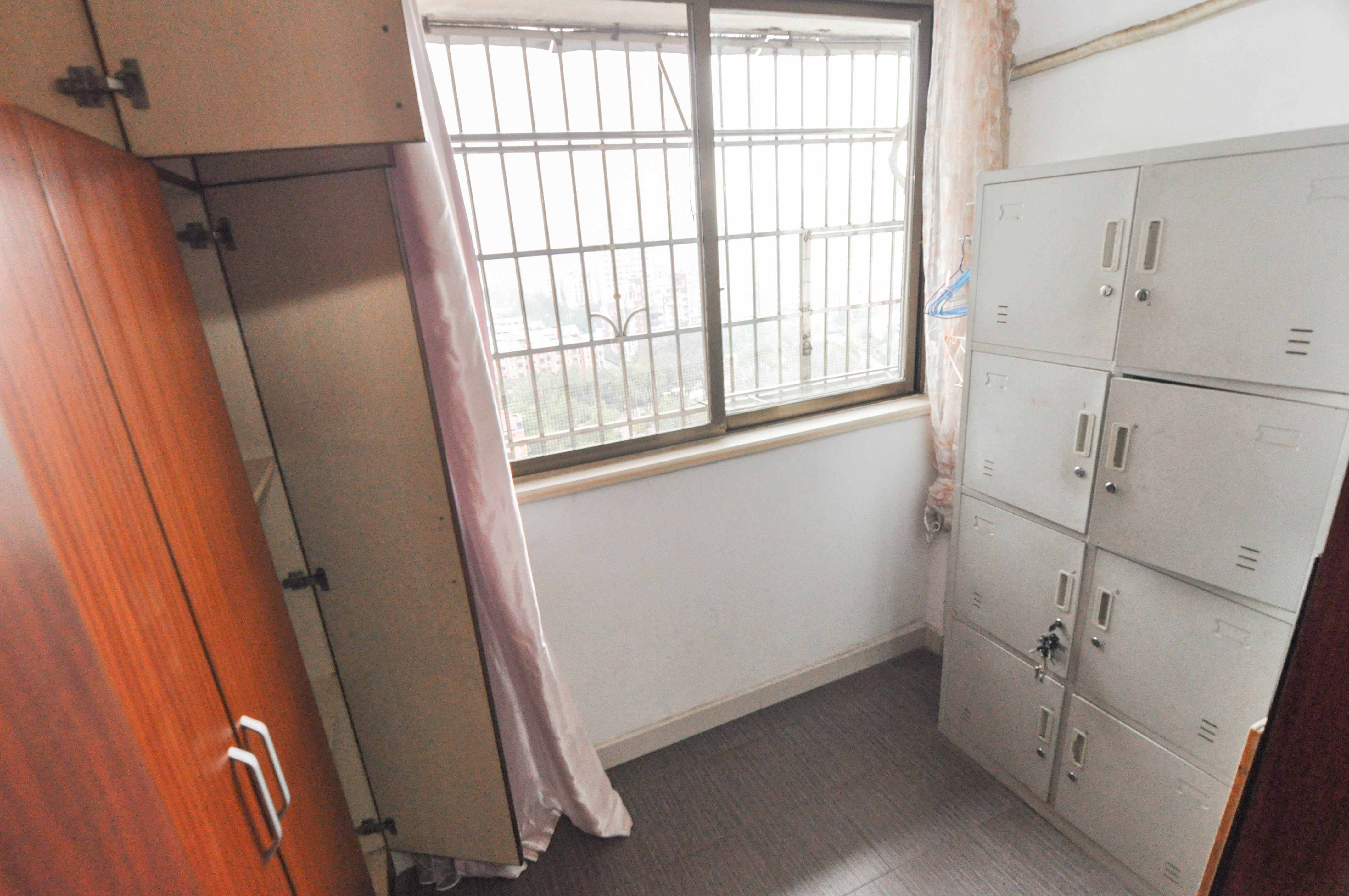 阳明山庄  3室2厅1卫   86.80万卧室