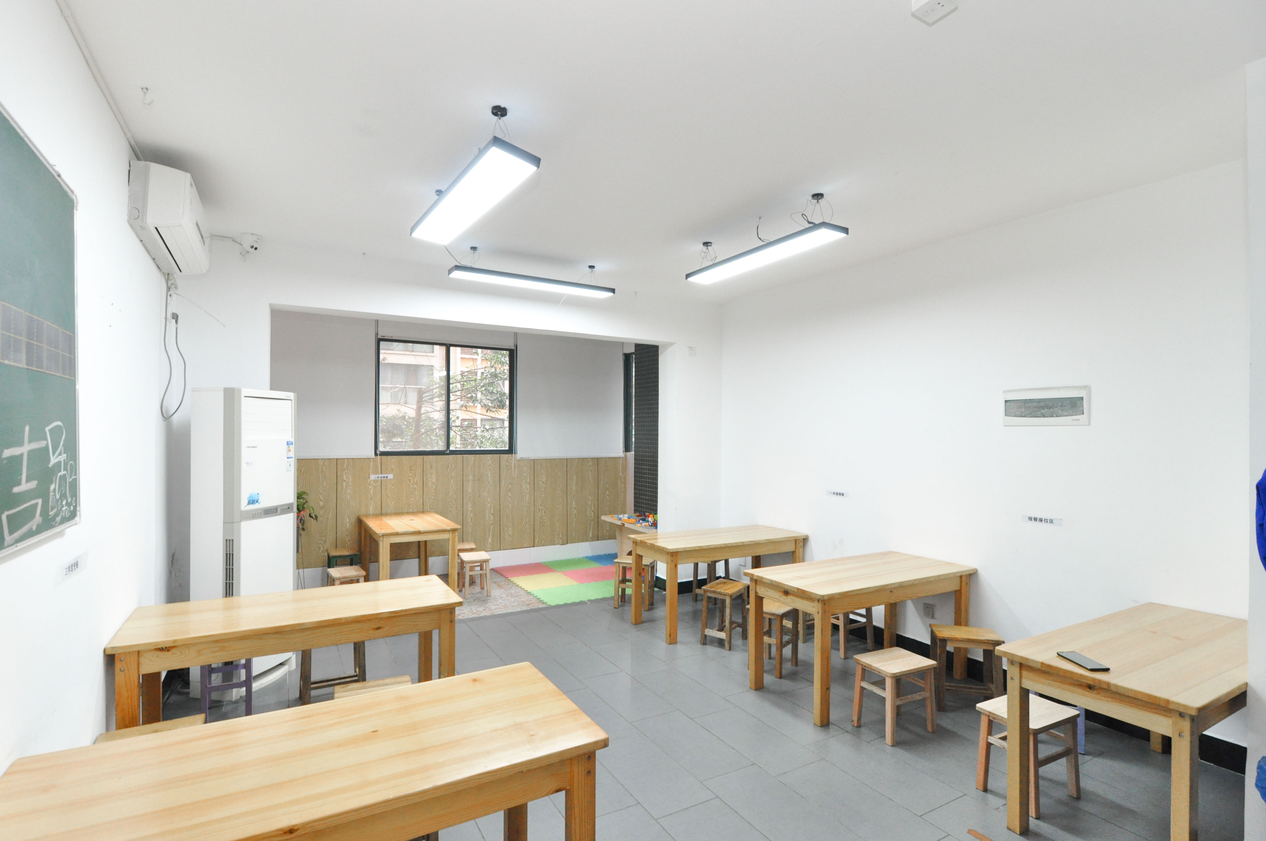 高鑫麓城  3室2厅1卫    99.0万 高鑫麓城  3室2厅1卫    99.0万