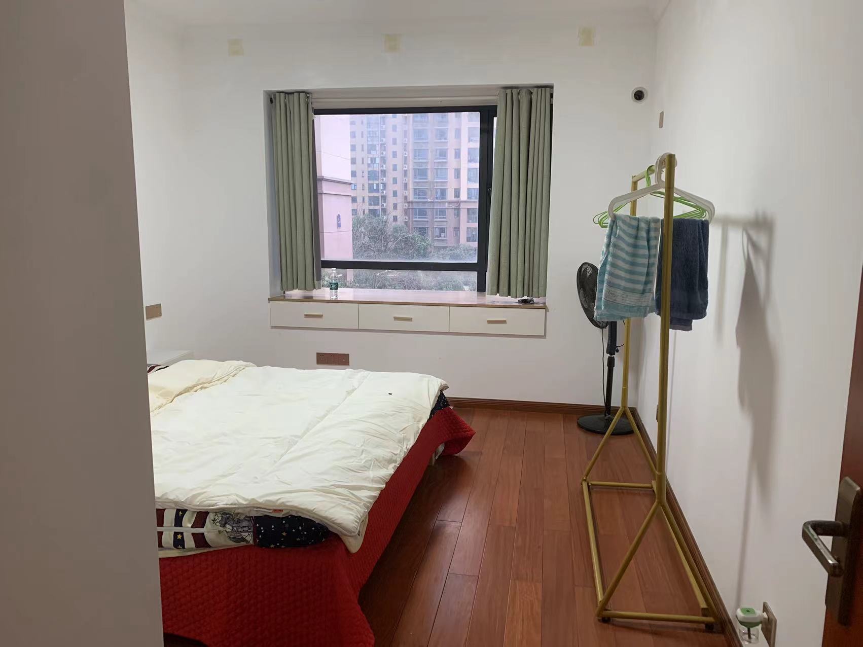 城市公园 3室2厅1卫 56.0万 城市公园 3室2厅1卫 56.0万室内图