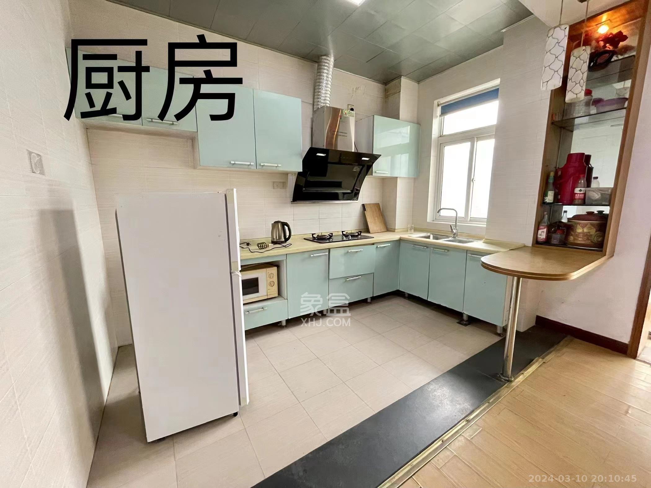 阳光苑  3室1厅1卫   2000.00元/月室内图