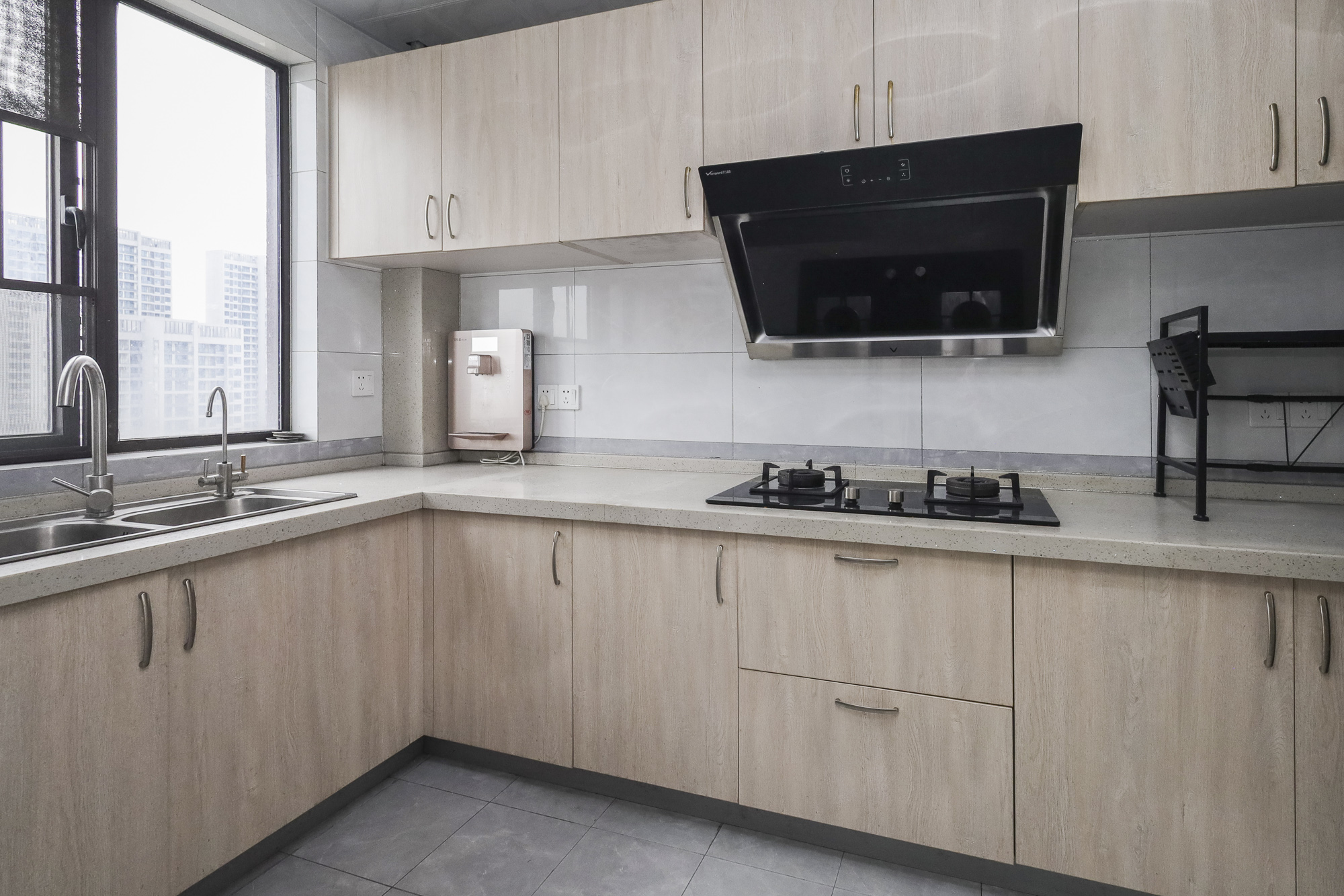 美来美城市广场 4室2厅2卫 95.0万 美来美城市广场 4室2厅2卫 95.0万厨房