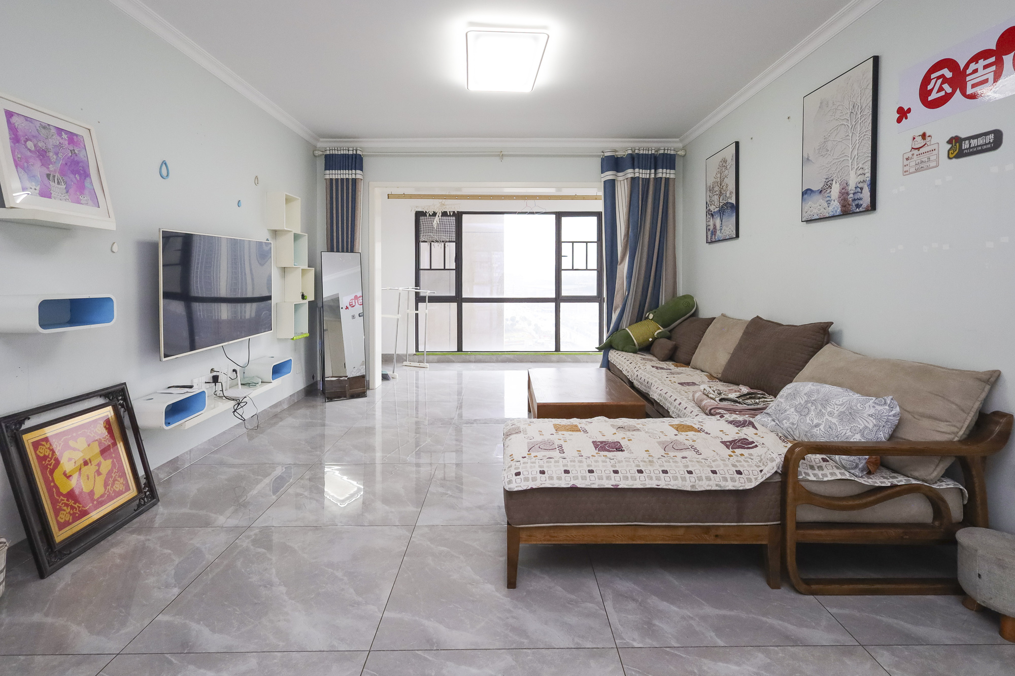 美来美城市广场 4室2厅2卫 95.0万 美来美城市广场 4室2厅2卫 95.0万客厅