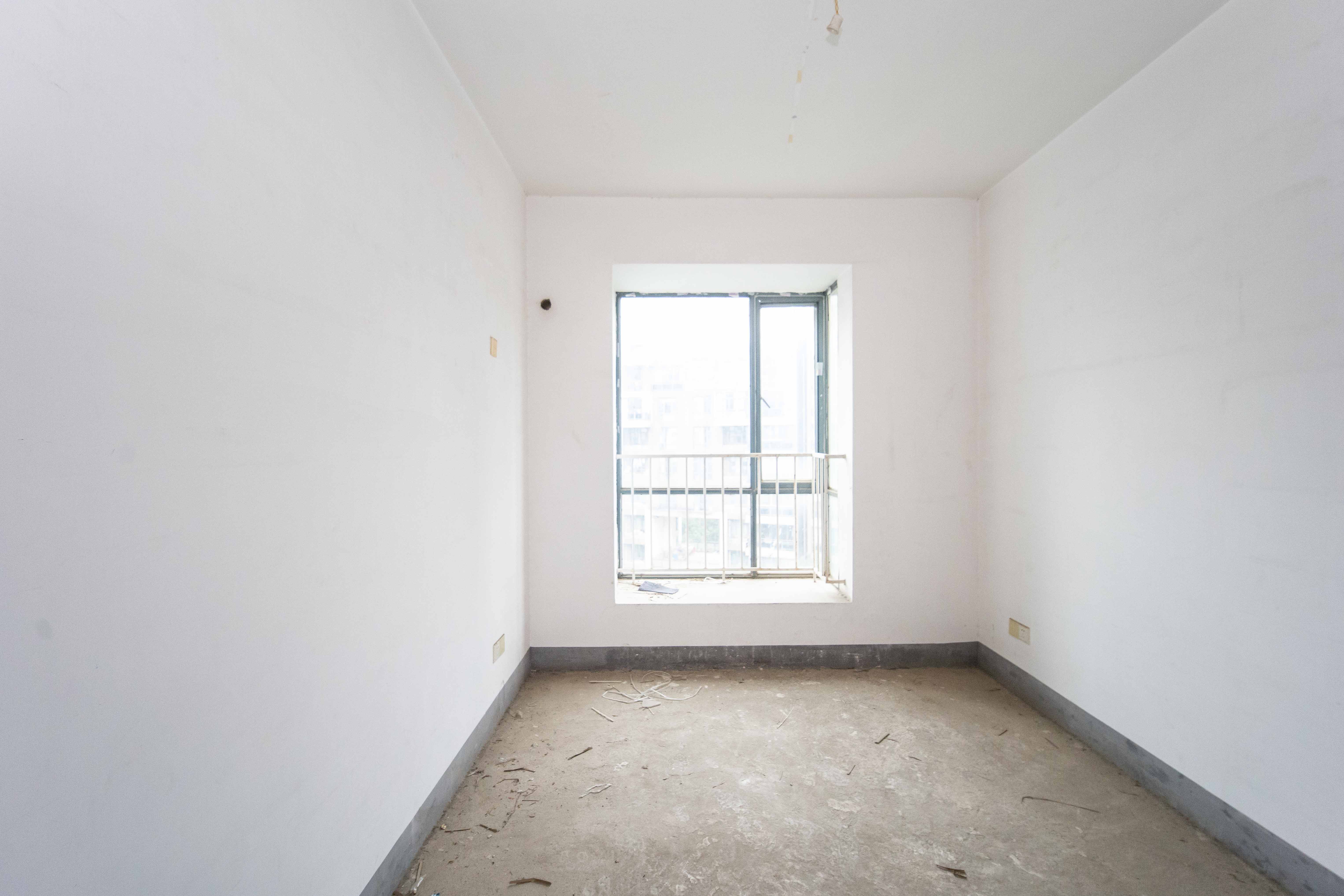 仁和香堤雅境  4室2厅2卫    120.0万 仁和香堤雅境  4室2厅2卫    120.0万卧室