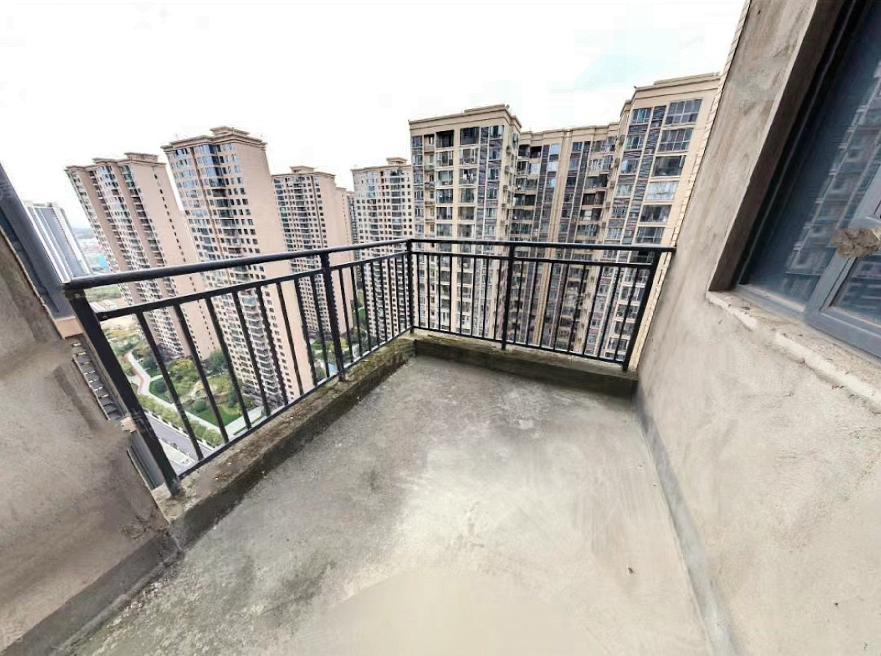 永宏万家里  0室0厅0卫    266.88万阳台