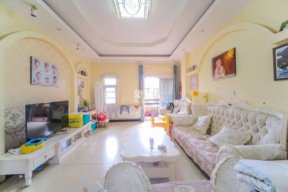 郡原居里  3室2厅2卫    96.8万