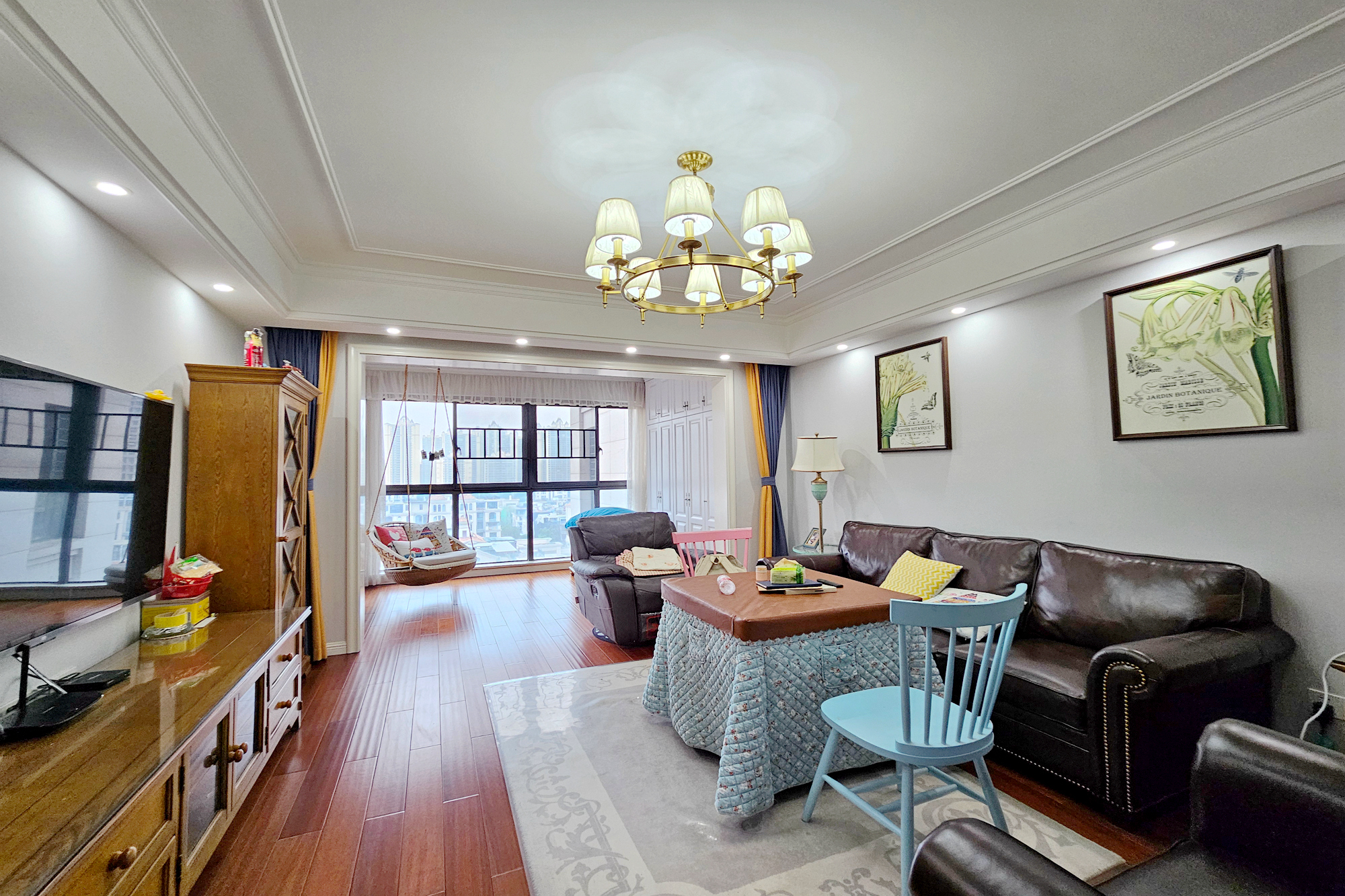 明昇壹城(明昇时代广场)一期 4室2厅2卫 233.0万 明昇壹城(明昇时代广场)一期 4室2厅2卫 233.0万客厅