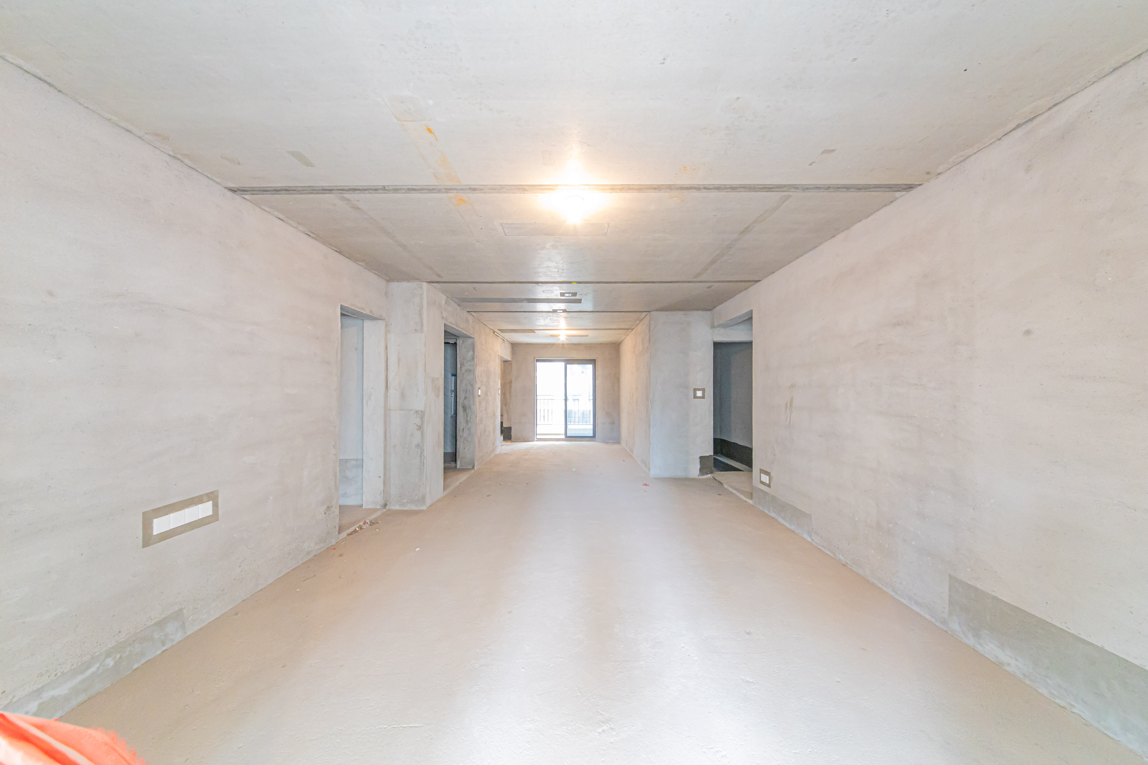 长沙美的梧桐庄园  5室2厅3卫    240.0万客厅