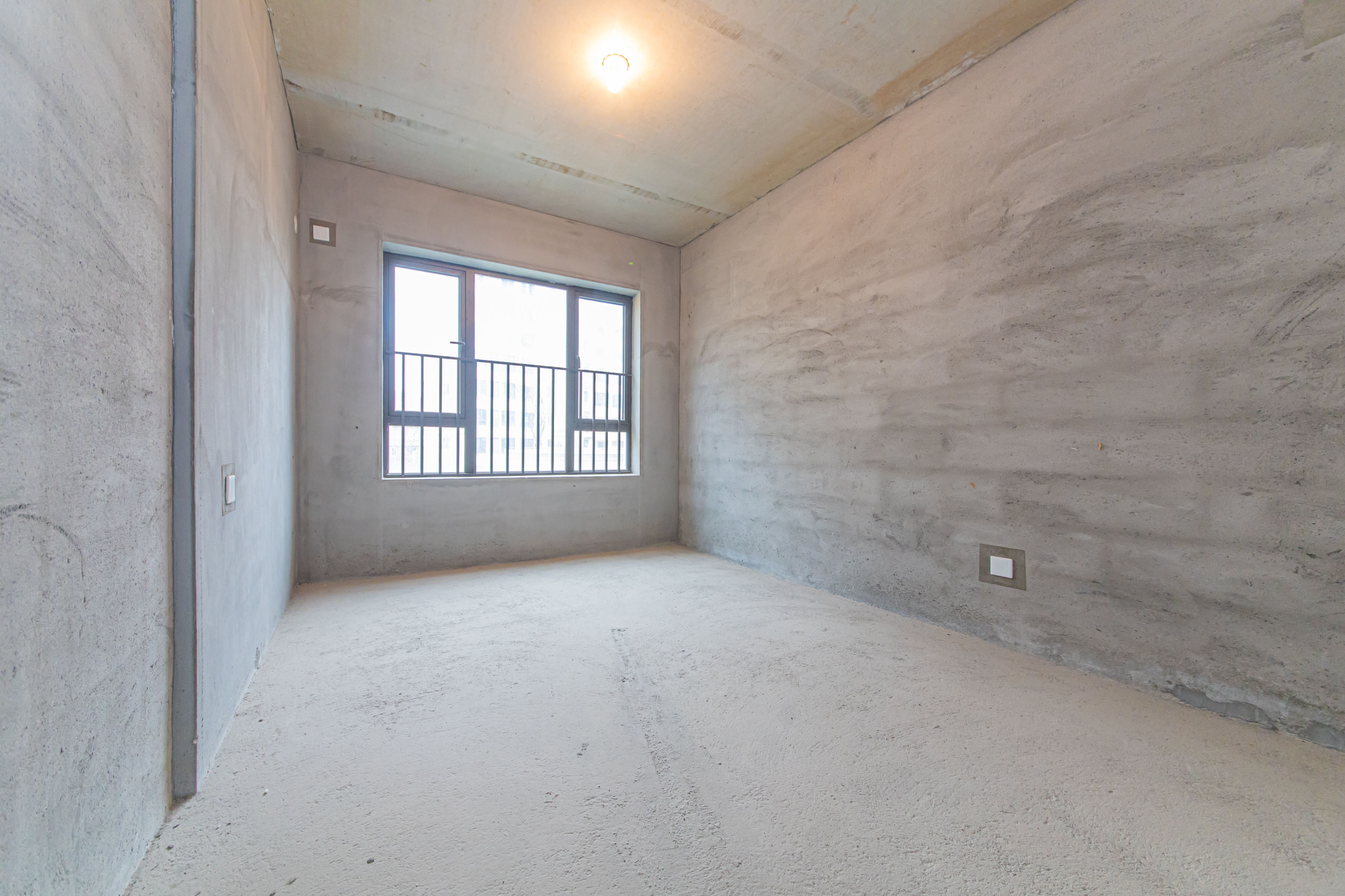 长沙美的梧桐庄园  5室2厅3卫    240.0万卧室